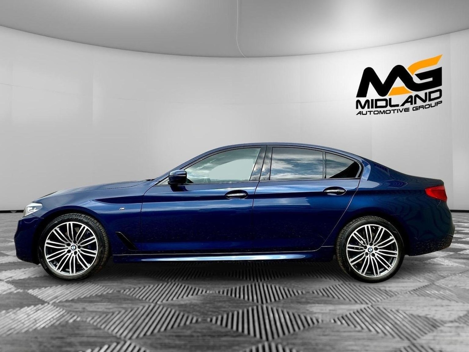 Used BMW 5 Series 2017 for sale - 76784996: Photo 6