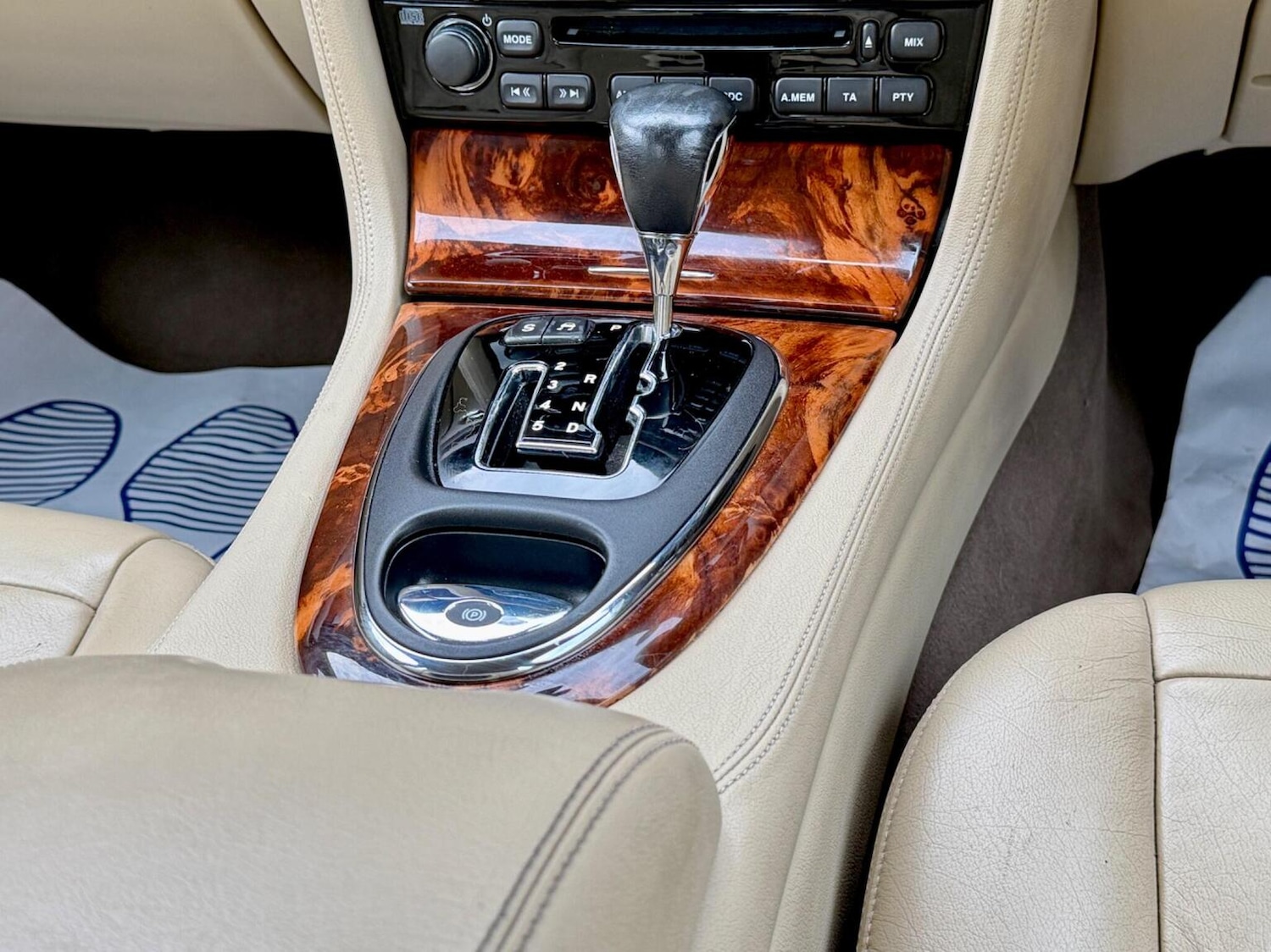 Used Jaguar XJ 2007 for sale - 76624443: Photo 19