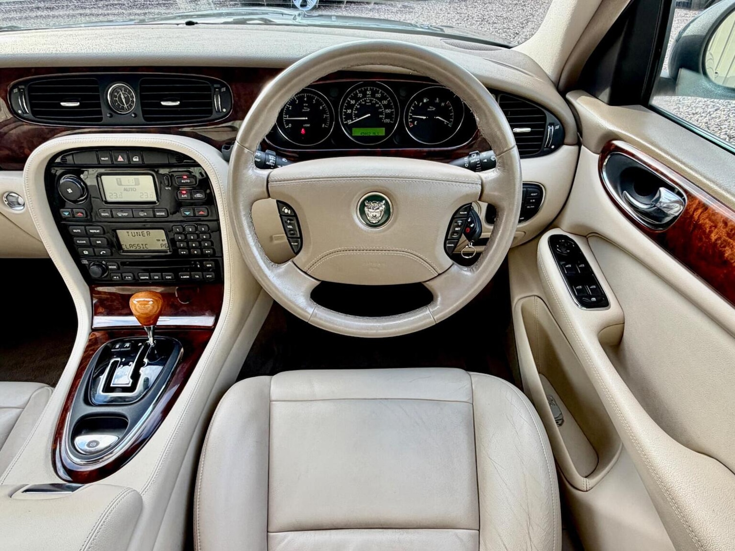 Used Jaguar XJ 2004 for sale - 76821566: Photo 19