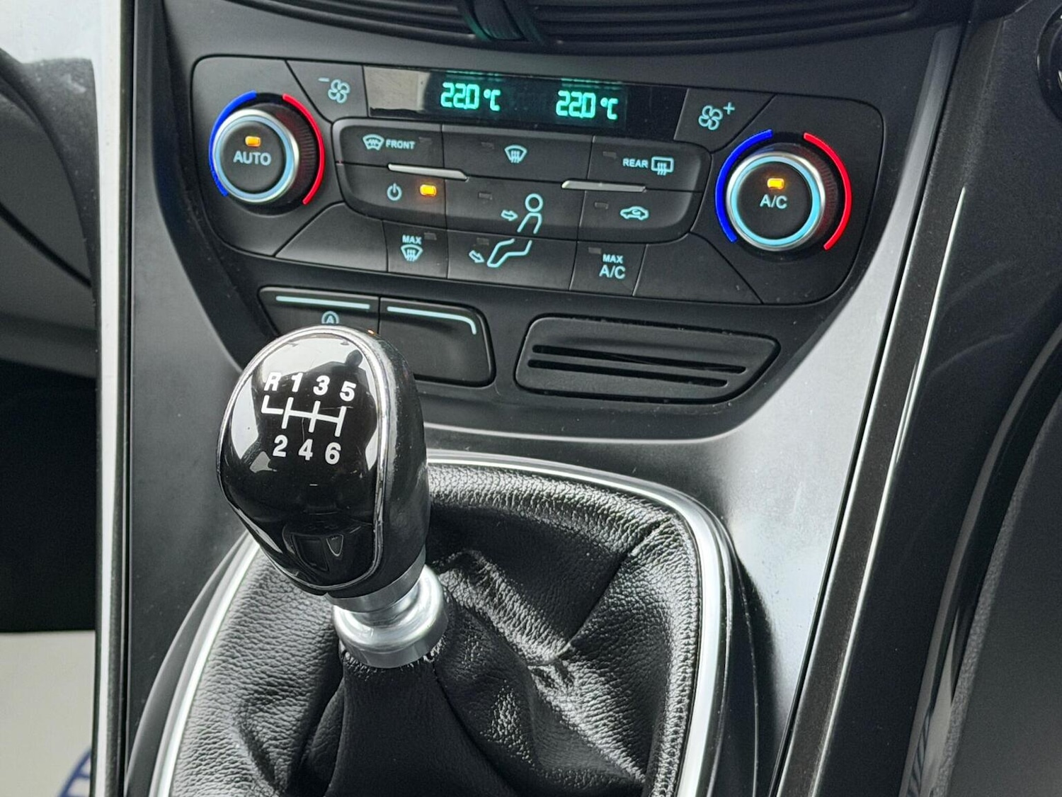 Used Ford Kuga 2017 for sale - 76785023: Photo 12