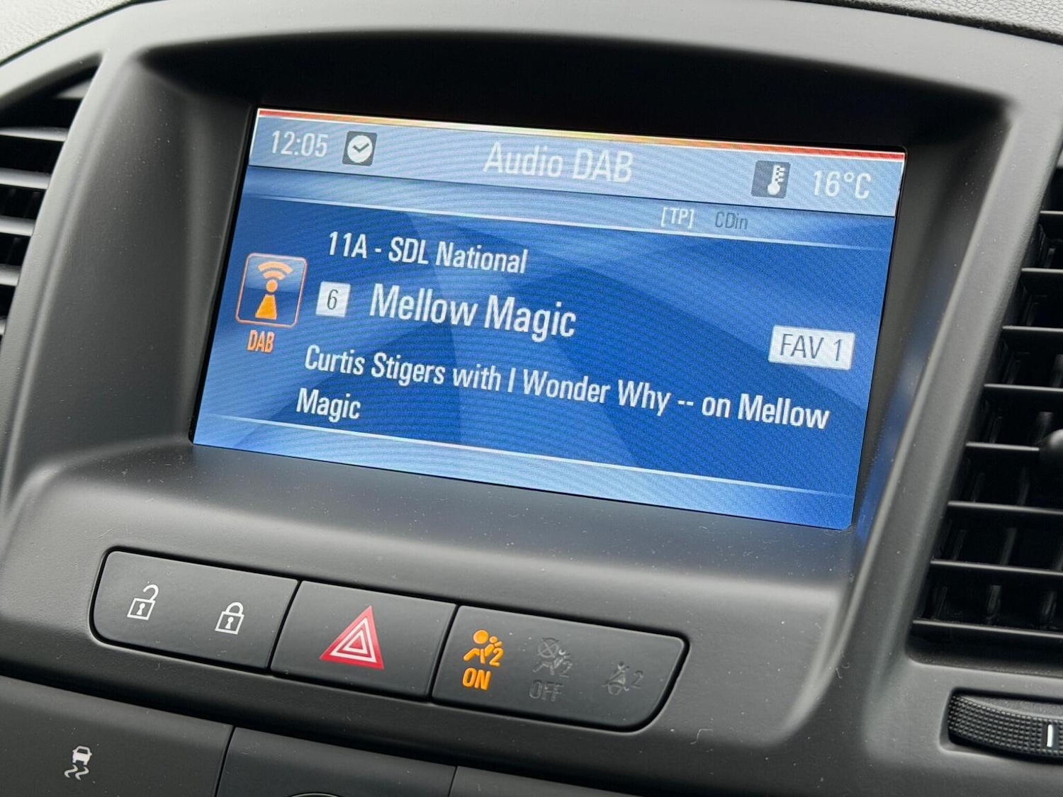 Used Vauxhall Insignia 2013 for sale - 76624416: Photo 25