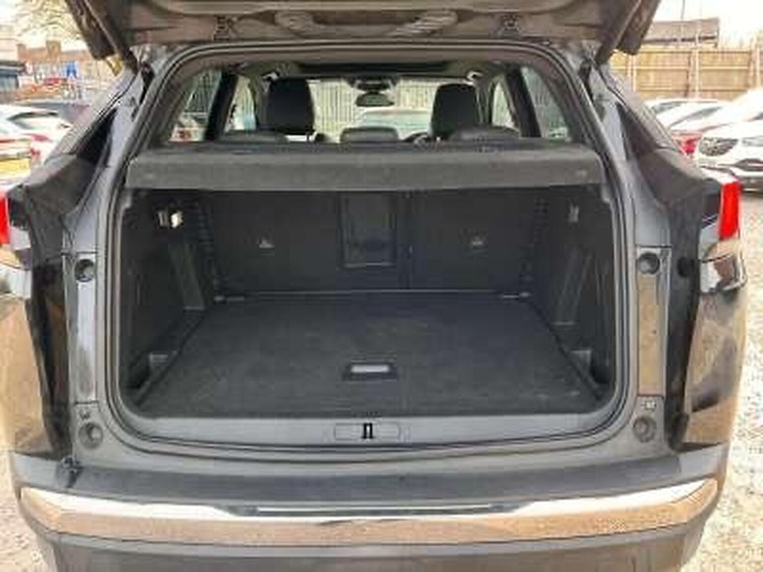 Used Peugeot 3008 2020 for sale - 77622473: Photo 23