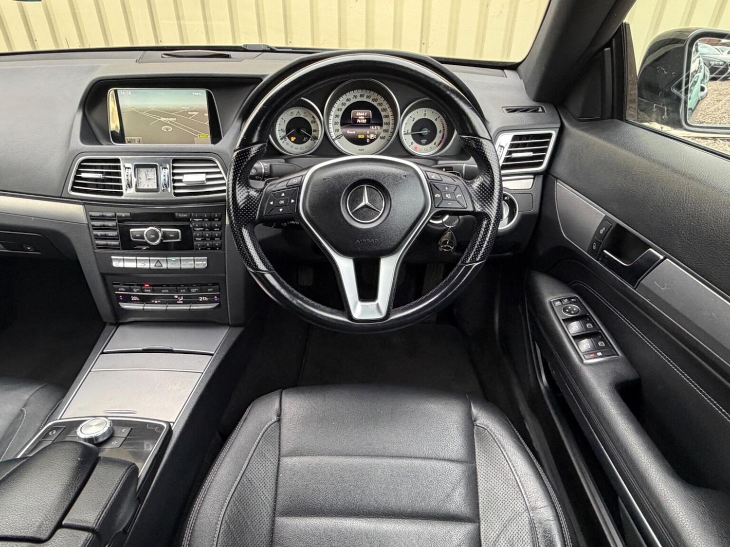 Used Mercedes-Benz E Class 2013 for sale - 76666142: Photo 10