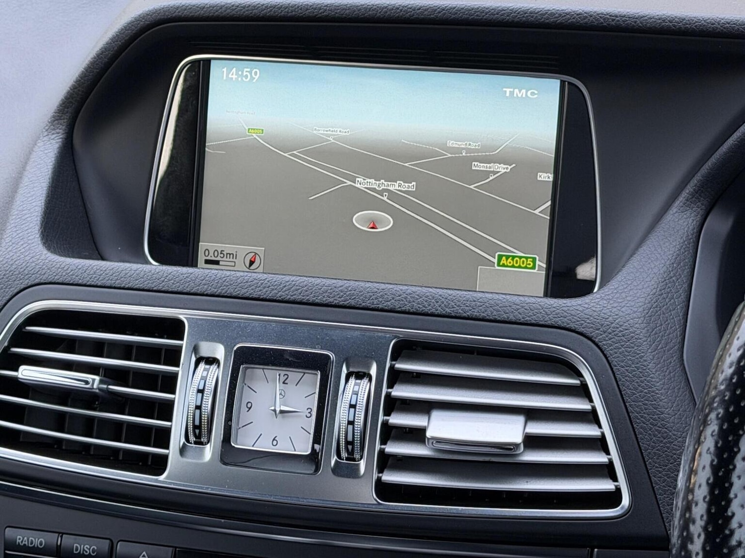 Used Mercedes-Benz E Class 2013 for sale - 76666142: Photo 16