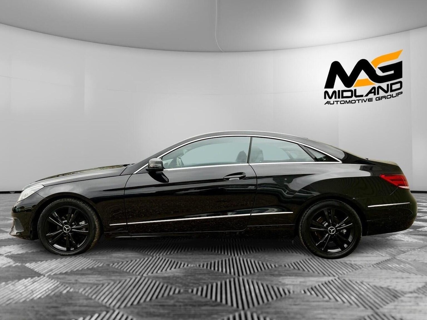 Used Mercedes-Benz E Class 2013 for sale - 76666142: Photo 6