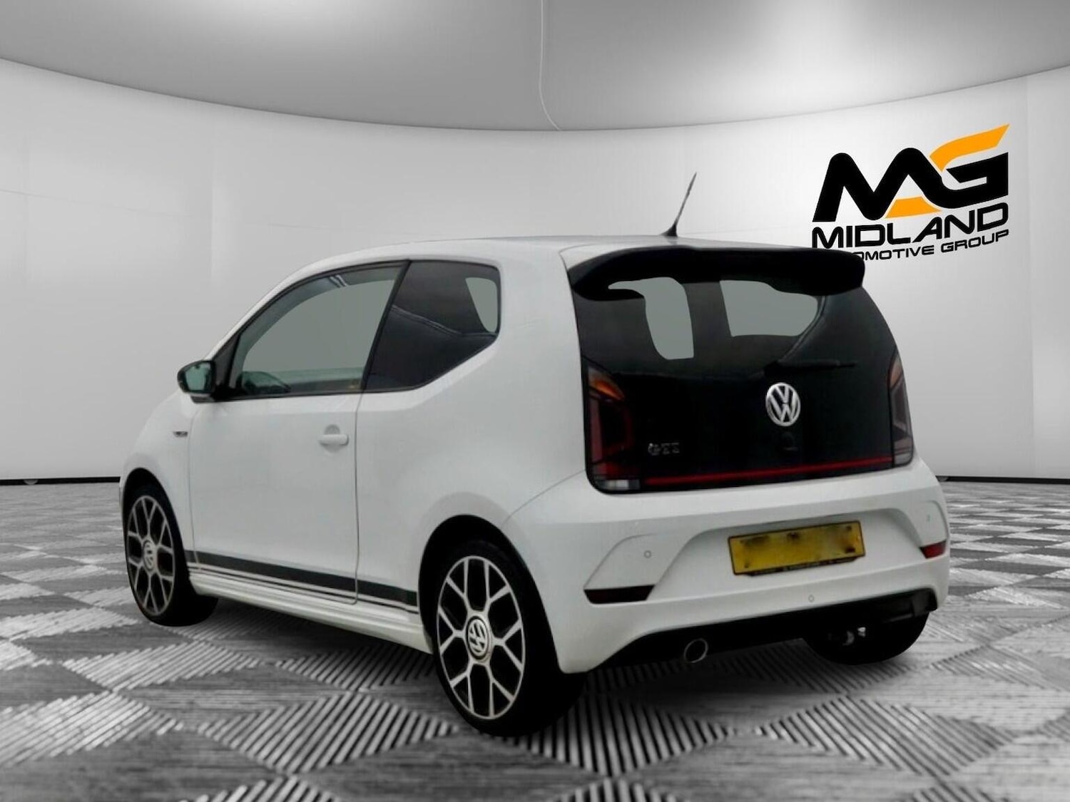 Used Volkswagen up! 2019 for sale - 77501457: Photo 3