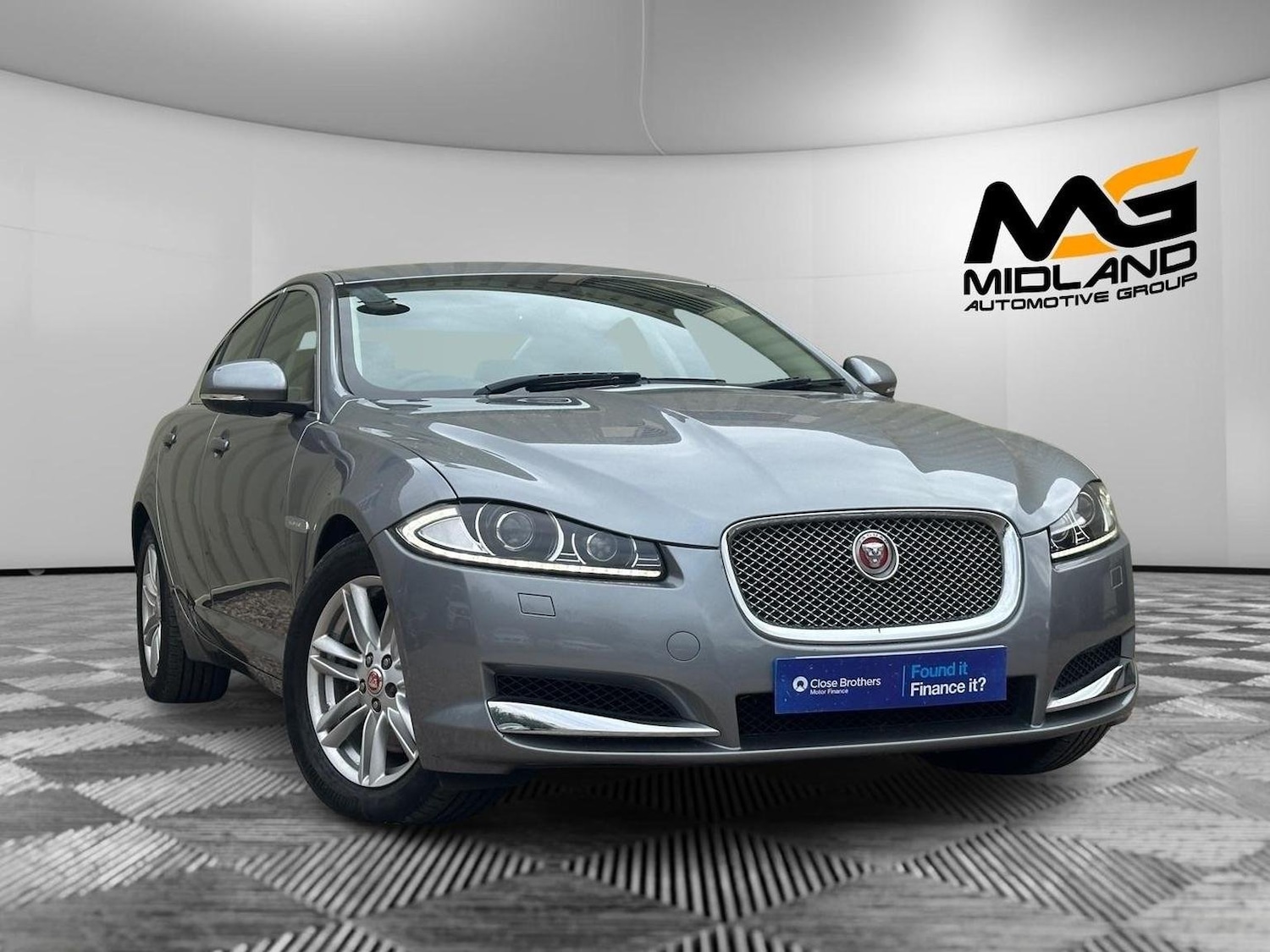 Used Jaguar XF 2014 for sale - 76624449: Photo 1