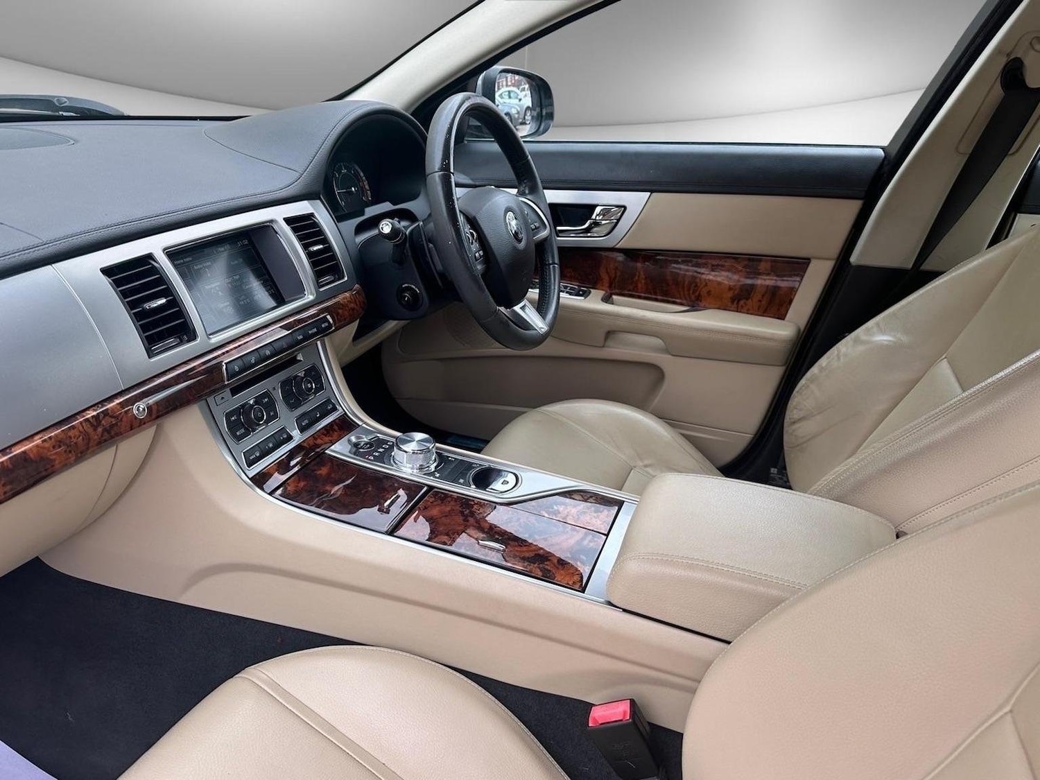 Used Jaguar XF 2014 for sale - 76624449: Photo 12