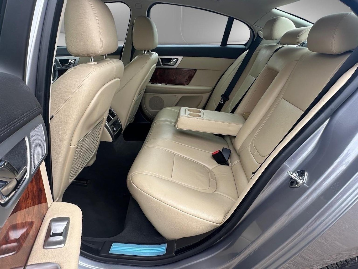 Used Jaguar XF 2014 for sale - 76624449: Photo 14