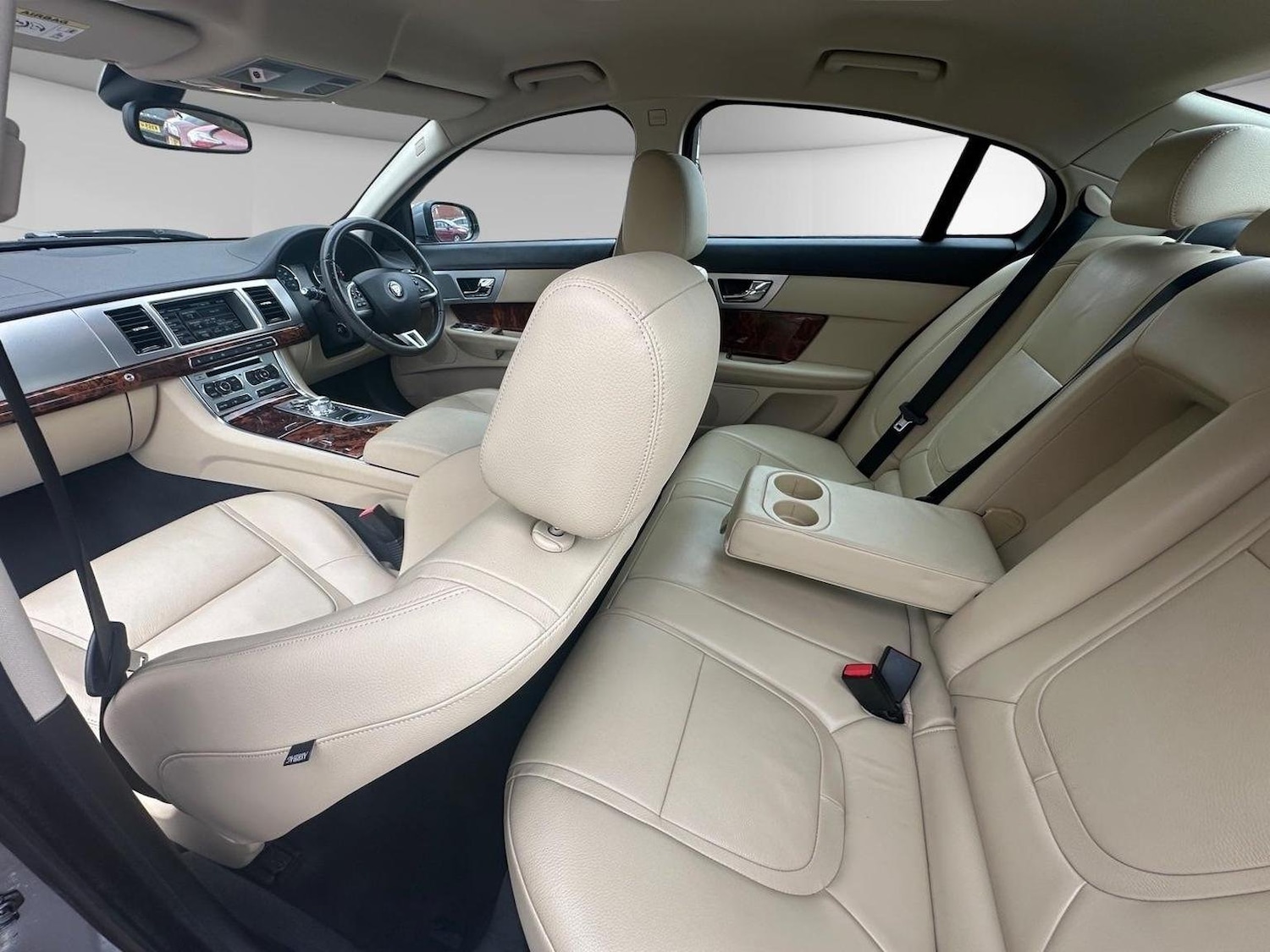 Used Jaguar XF 2014 for sale - 76624449: Photo 15