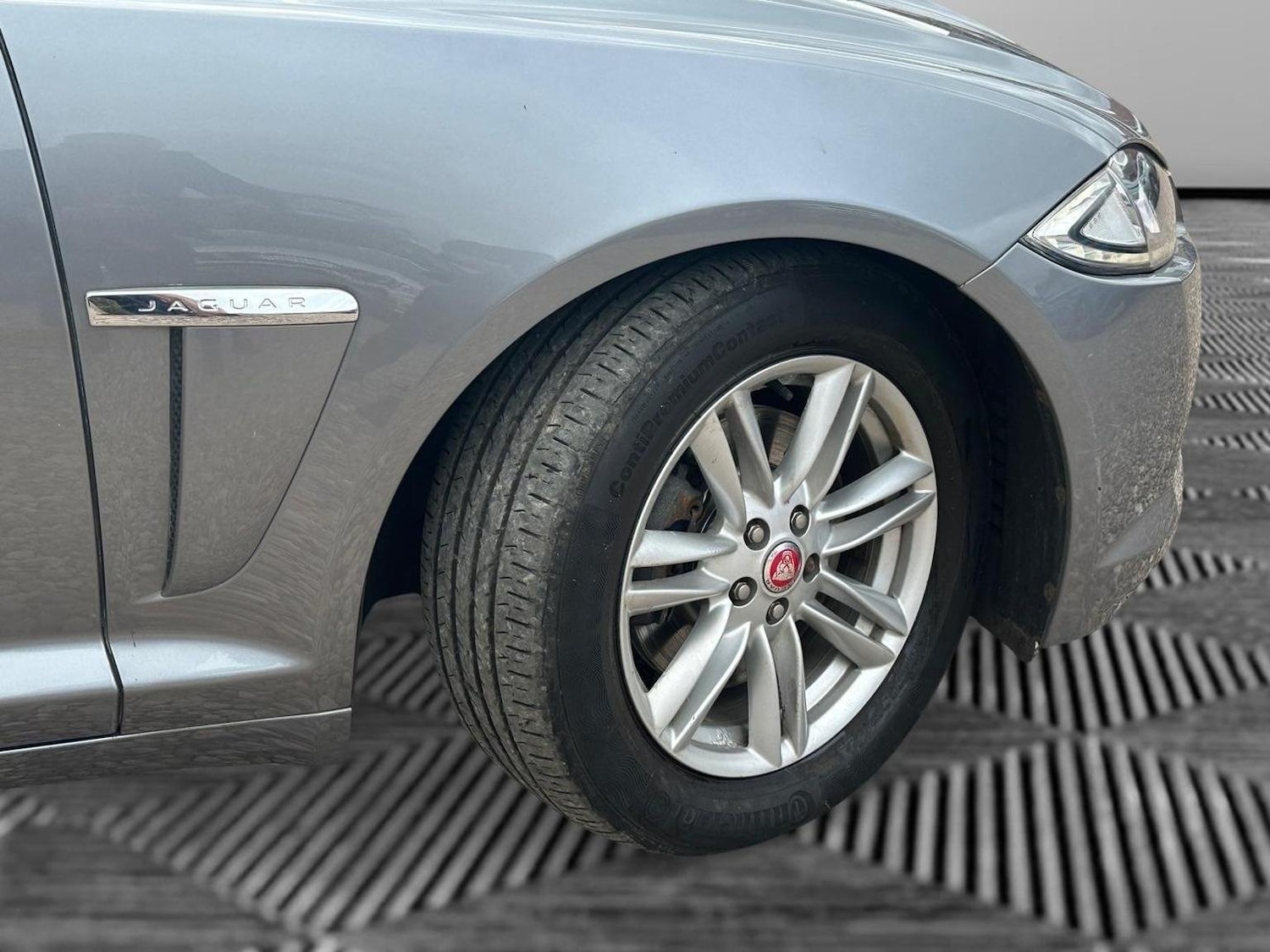 Used Jaguar XF 2014 for sale - 76624449: Photo 23