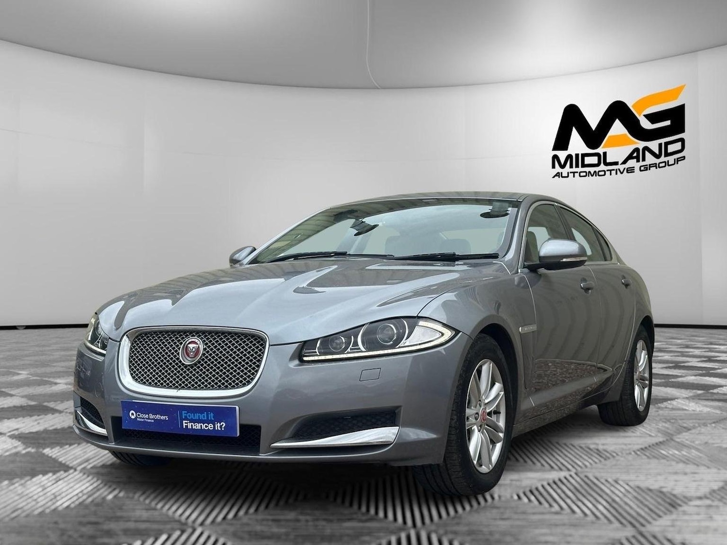 Used Jaguar XF 2014 for sale - 76624449: Photo 3