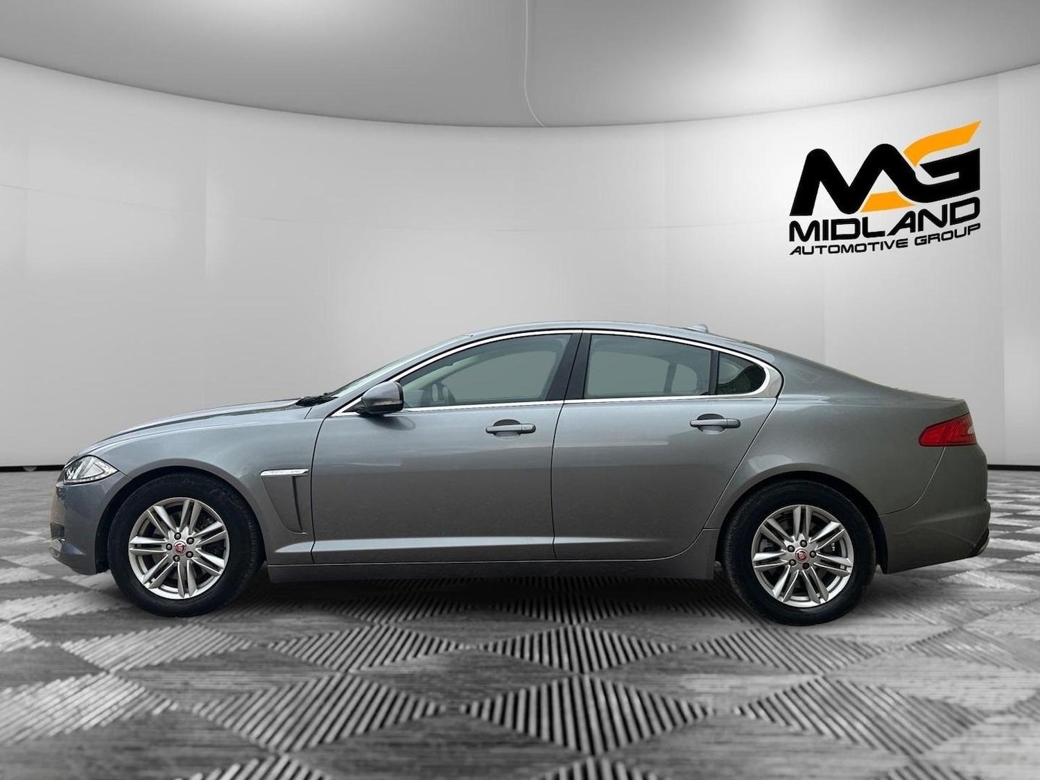 Used Jaguar XF 2014 for sale - 76624449: Photo 9