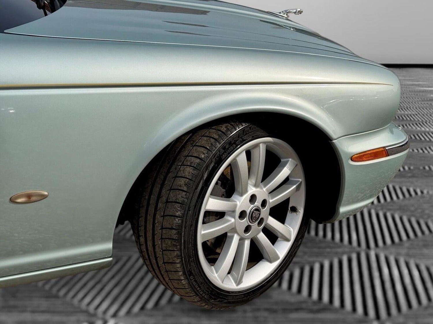 Used Jaguar XJ 2007 for sale - 77979942: Photo 14