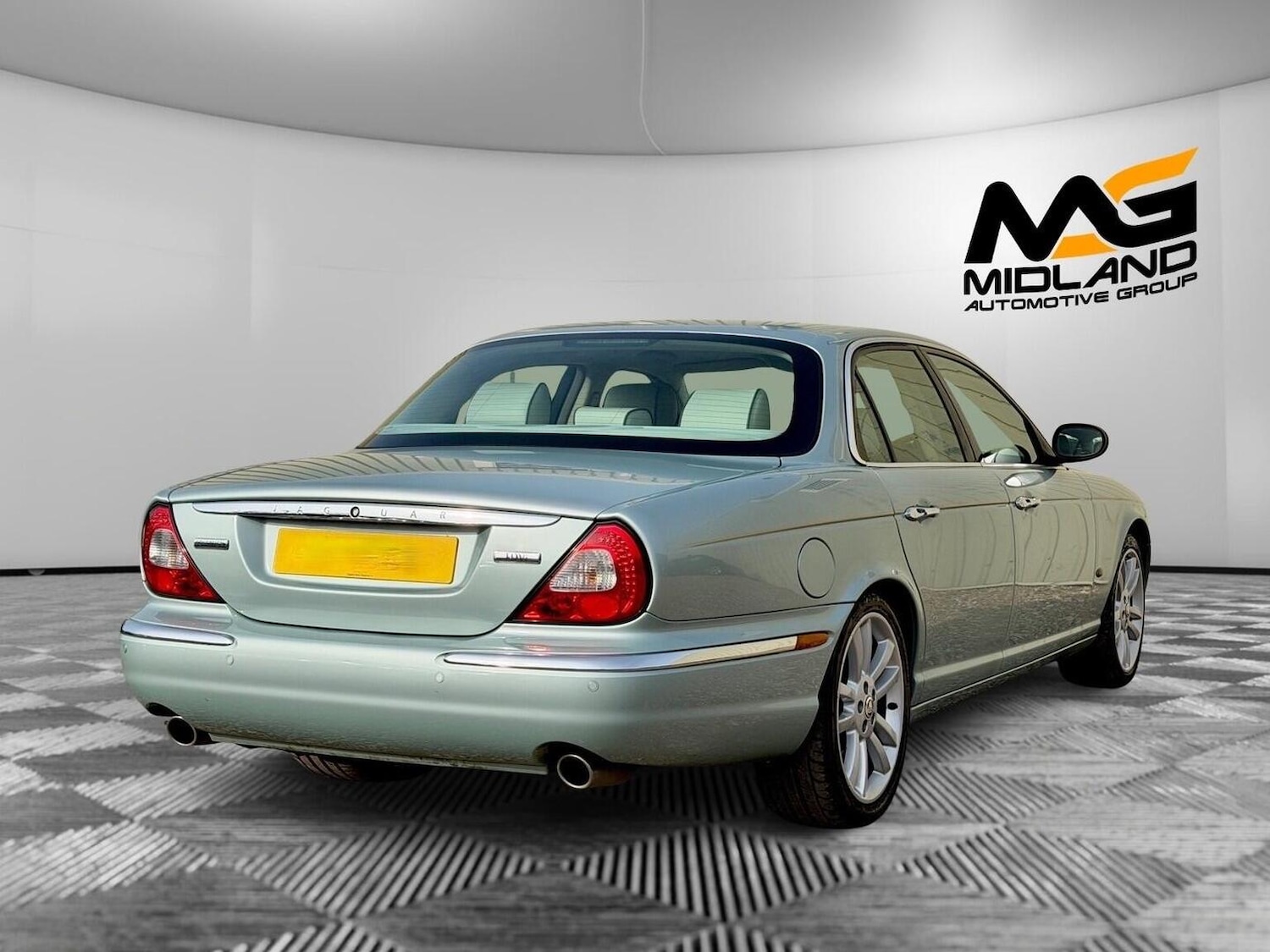 Used Jaguar XJ 2007 for sale - 77979942: Photo 6