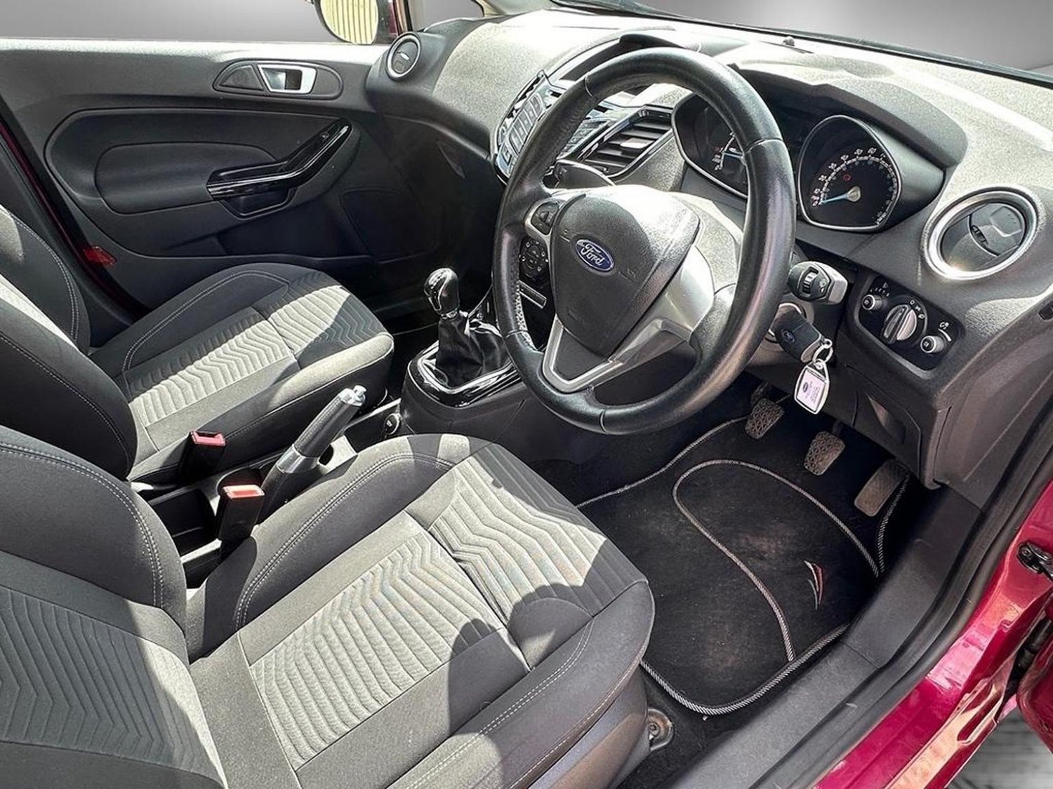 Used Ford Fiesta 2013 for sale - 76624436: Photo 21