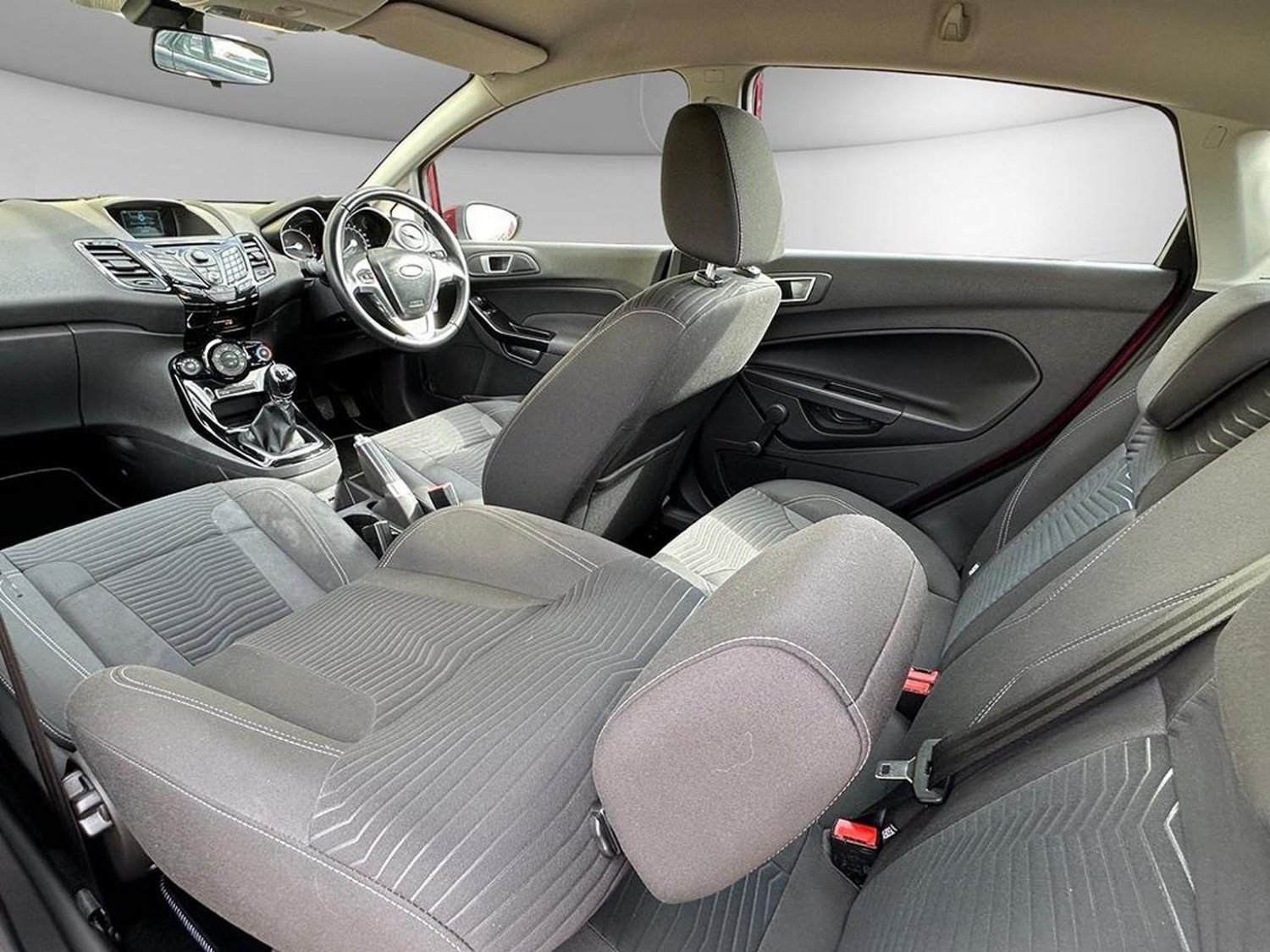 Used Ford Fiesta 2013 for sale - 76624436: Photo 5