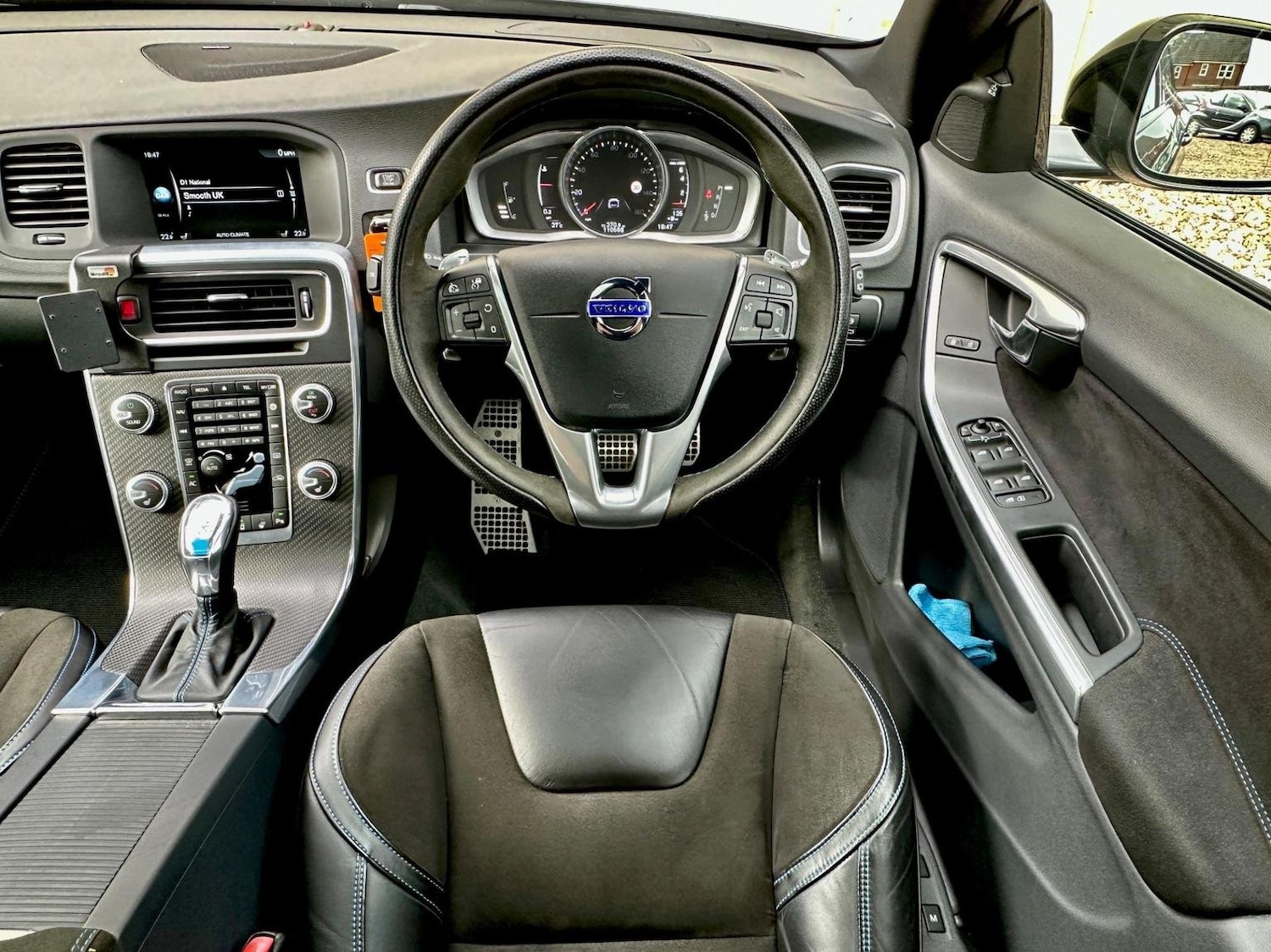 Used Volvo V60 2015 for sale - 76624452: Photo 20