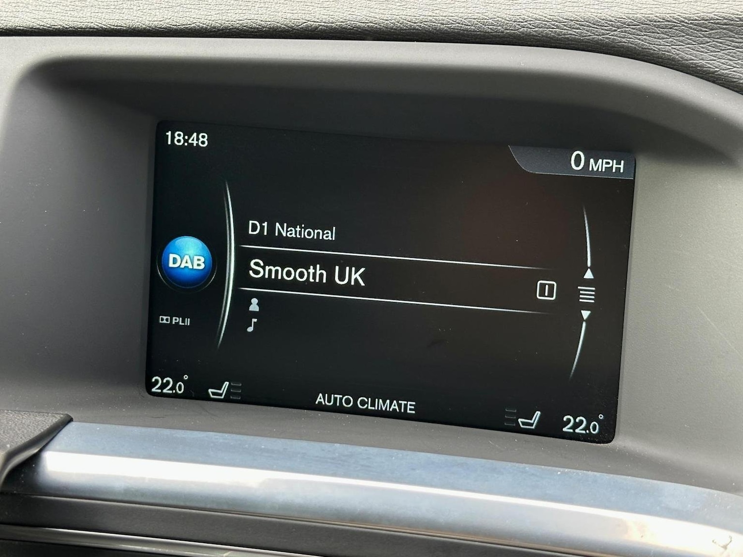 Used Volvo V60 2015 for sale - 76624452: Photo 29