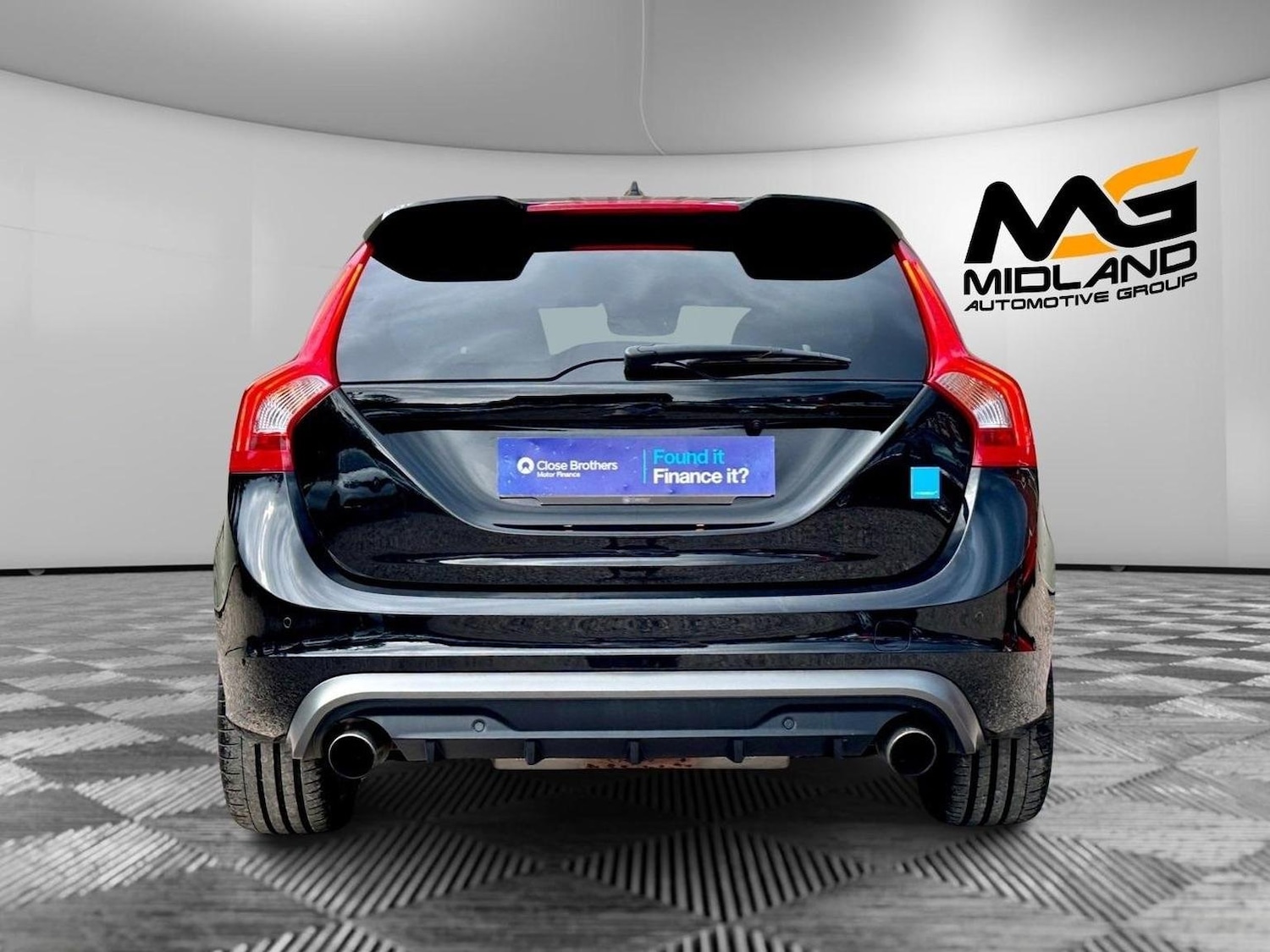 Used Volvo V60 2015 for sale - 76624452: Photo 7