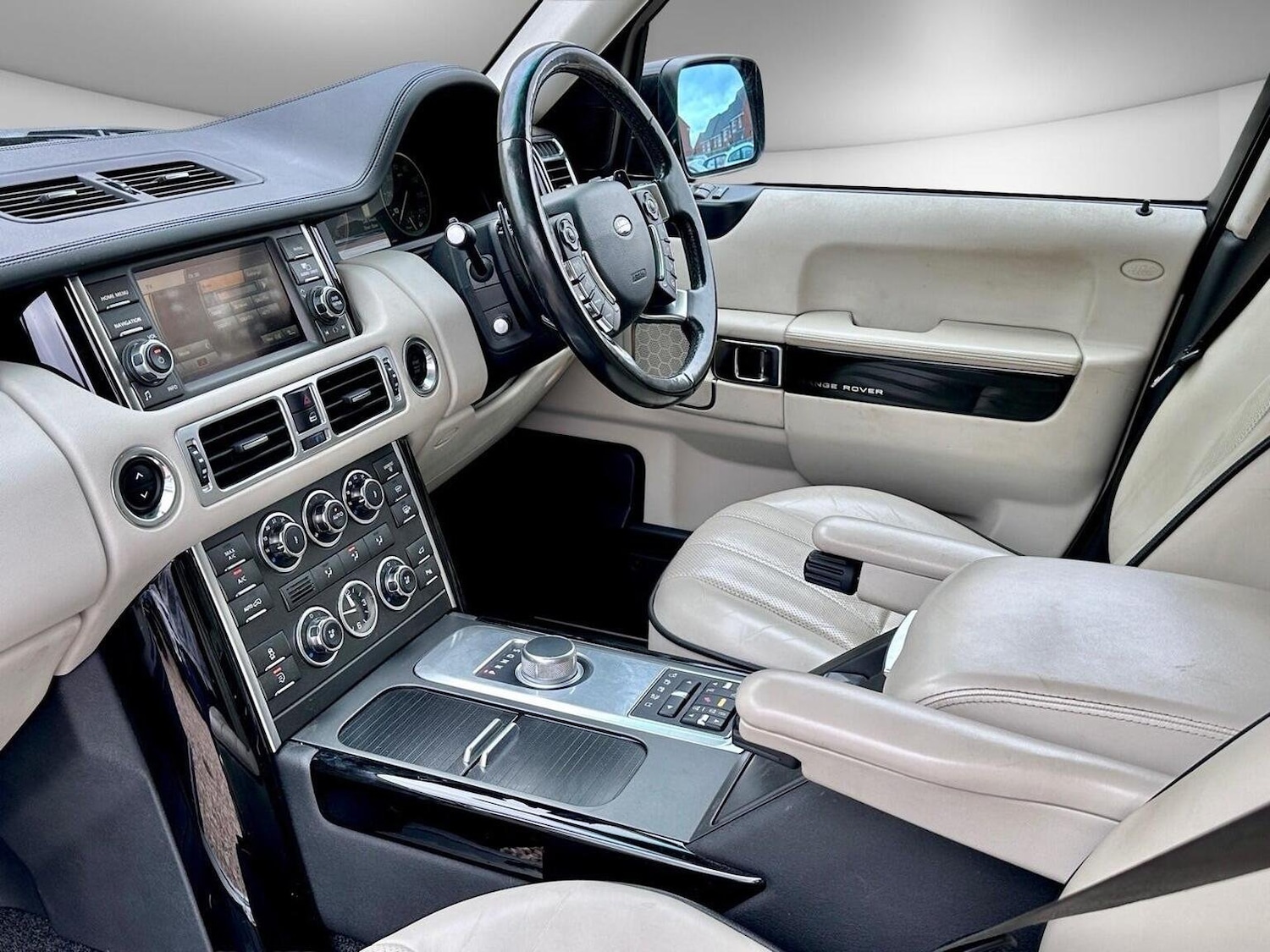 Used Land Rover Range Rover 2012 for sale - 76624395: Photo 11