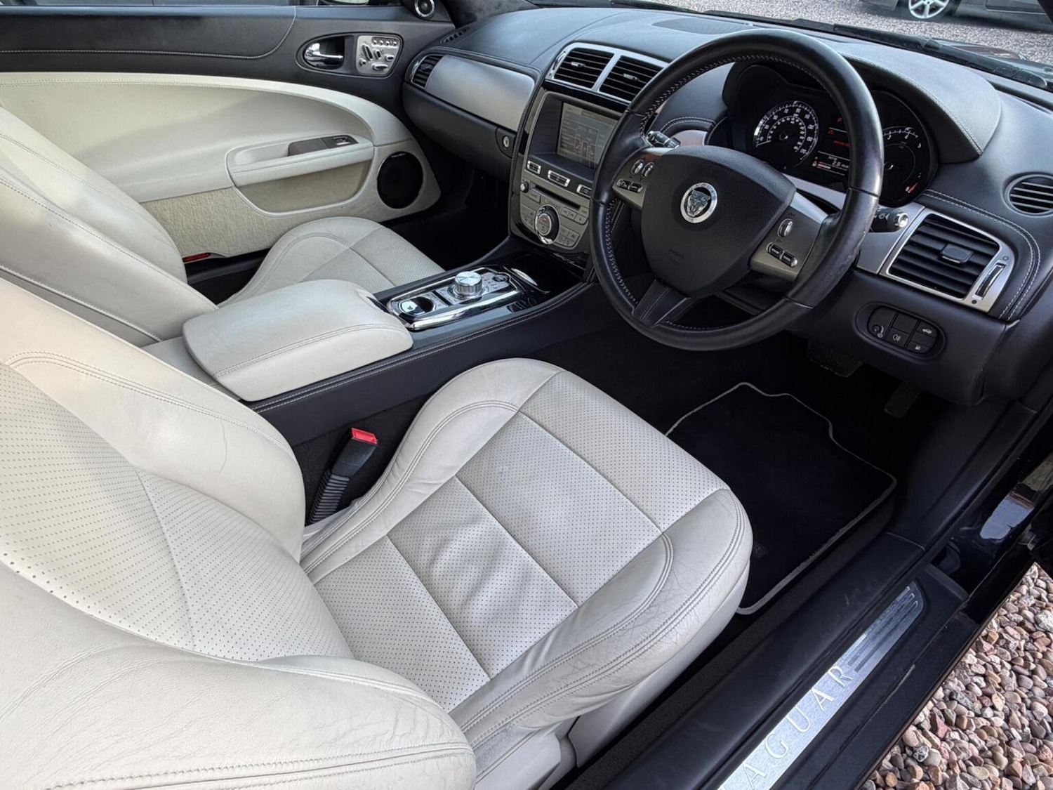 Used Jaguar XK 2010 for sale - 77595393: Photo 16