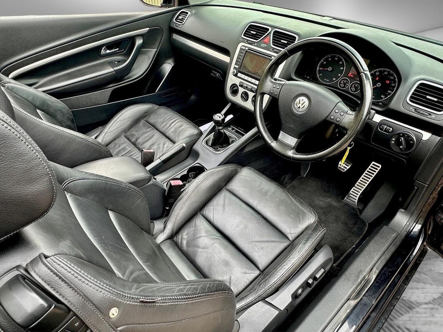 Used Volkswagen EOS 2007 for sale - 77038928: Photo 16