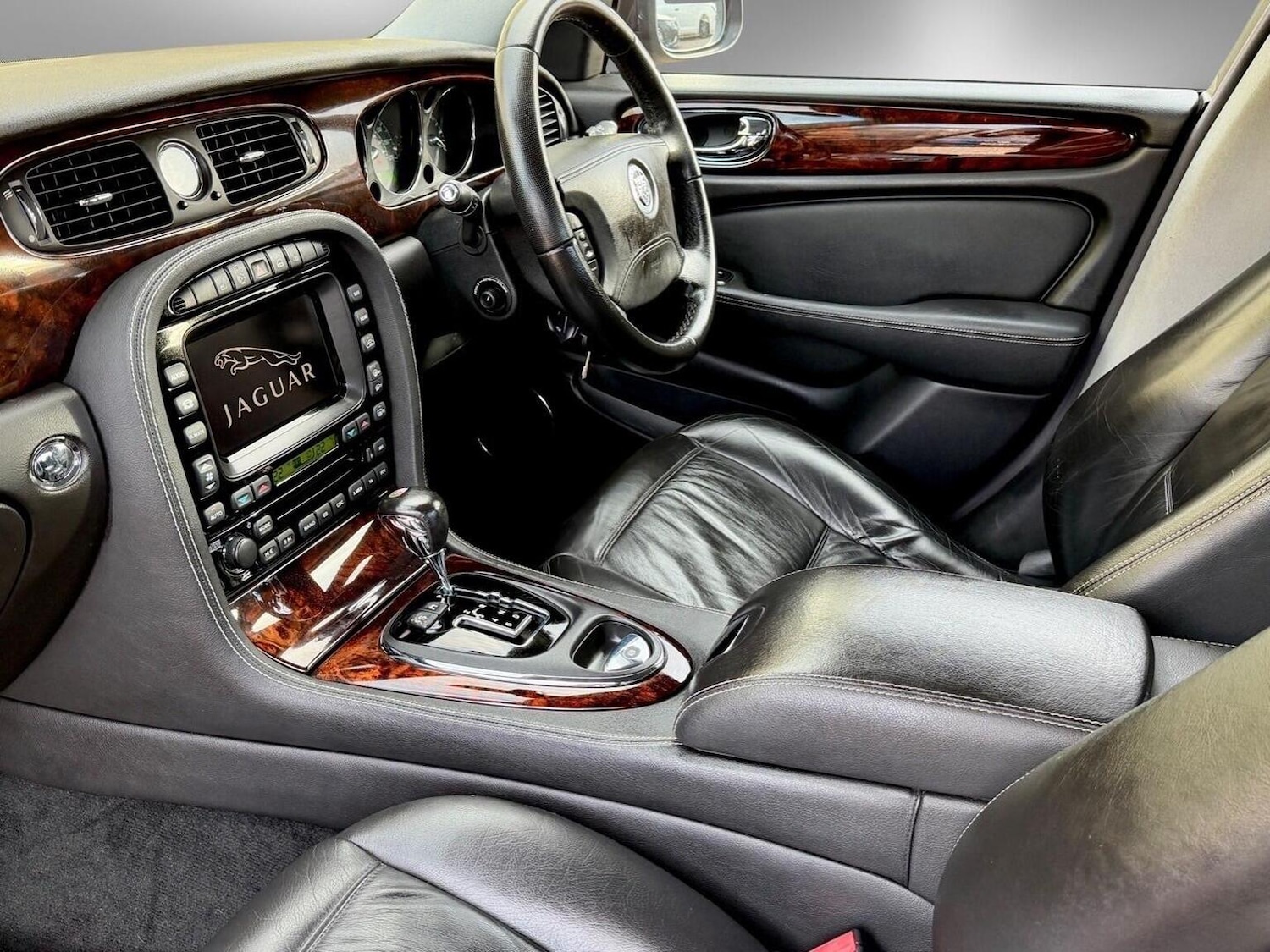 Used Jaguar XJ 2008 for sale - 77981800: Photo 12