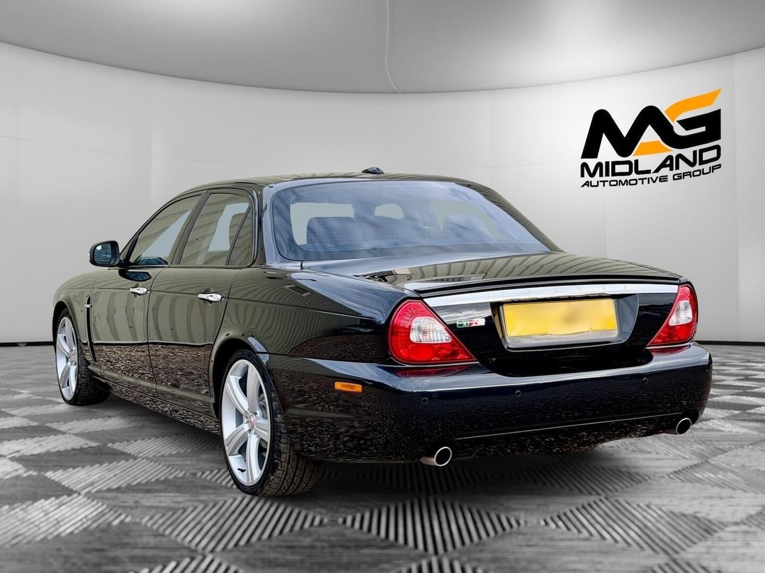 Used Jaguar XJ 2008 for sale - 77981800: Photo 4