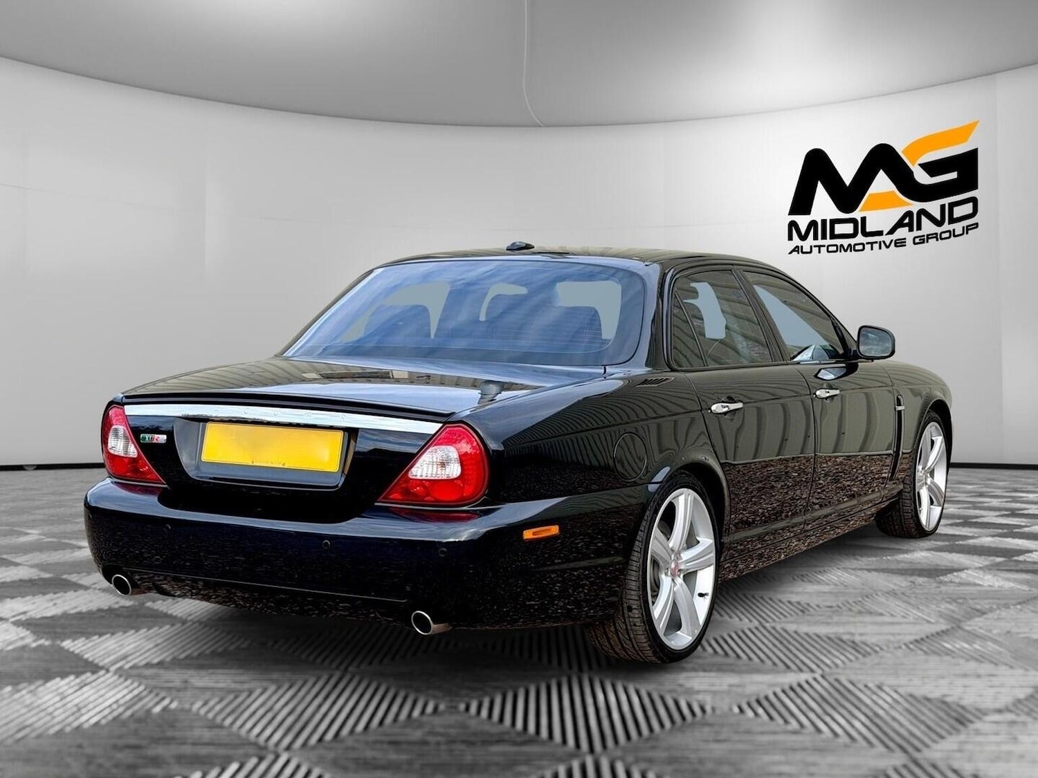 Used Jaguar XJ 2008 for sale - 77981800: Photo 8