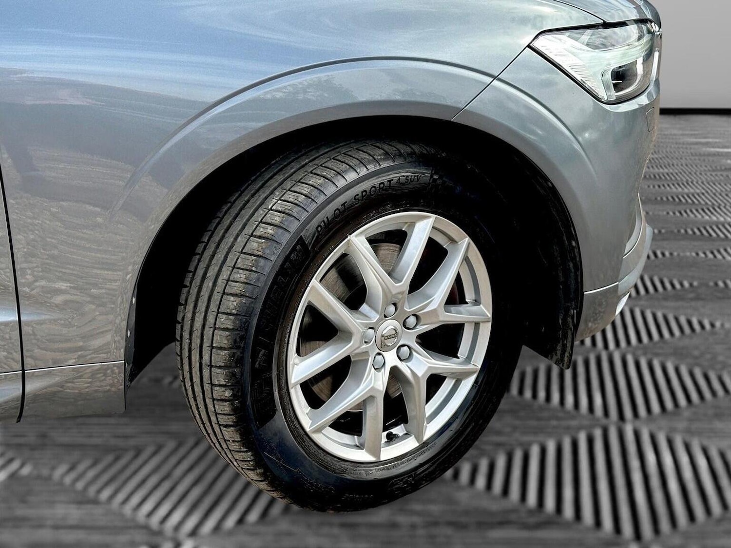 Used Volvo XC60 2017 for sale - 76769658: Photo 10