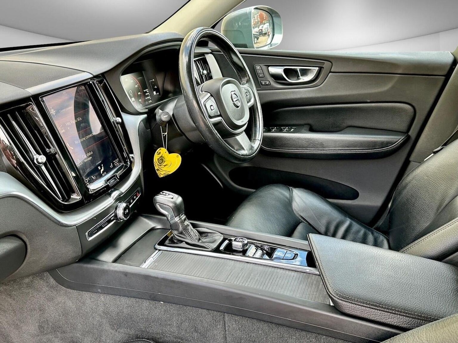 Used Volvo XC60 2017 for sale - 76769658: Photo 13