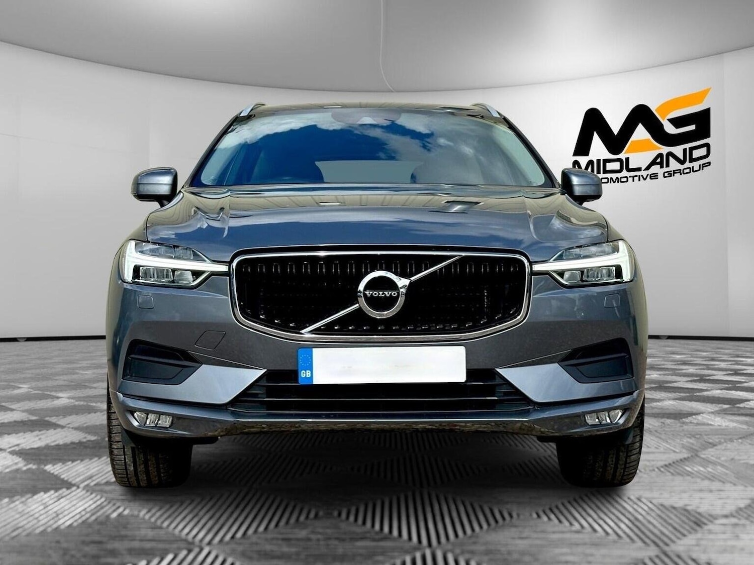 Used Volvo XC60 2017 for sale - 76769658: Photo 2