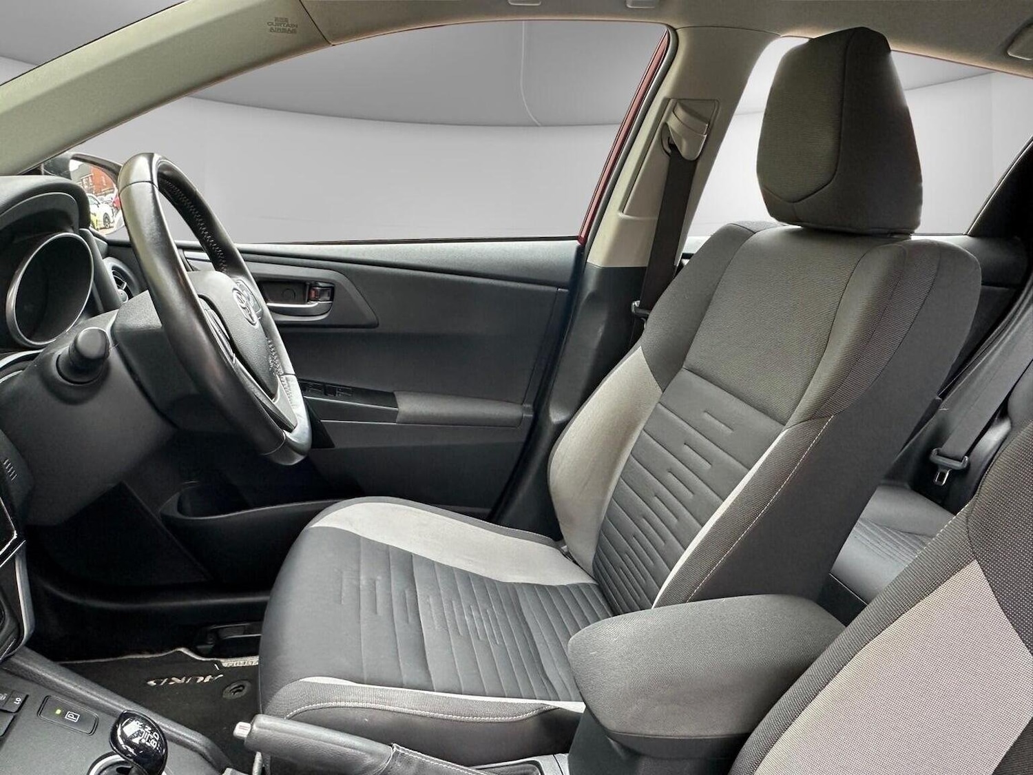 Used Toyota Auris 2017 for sale - 76624450: Photo 15