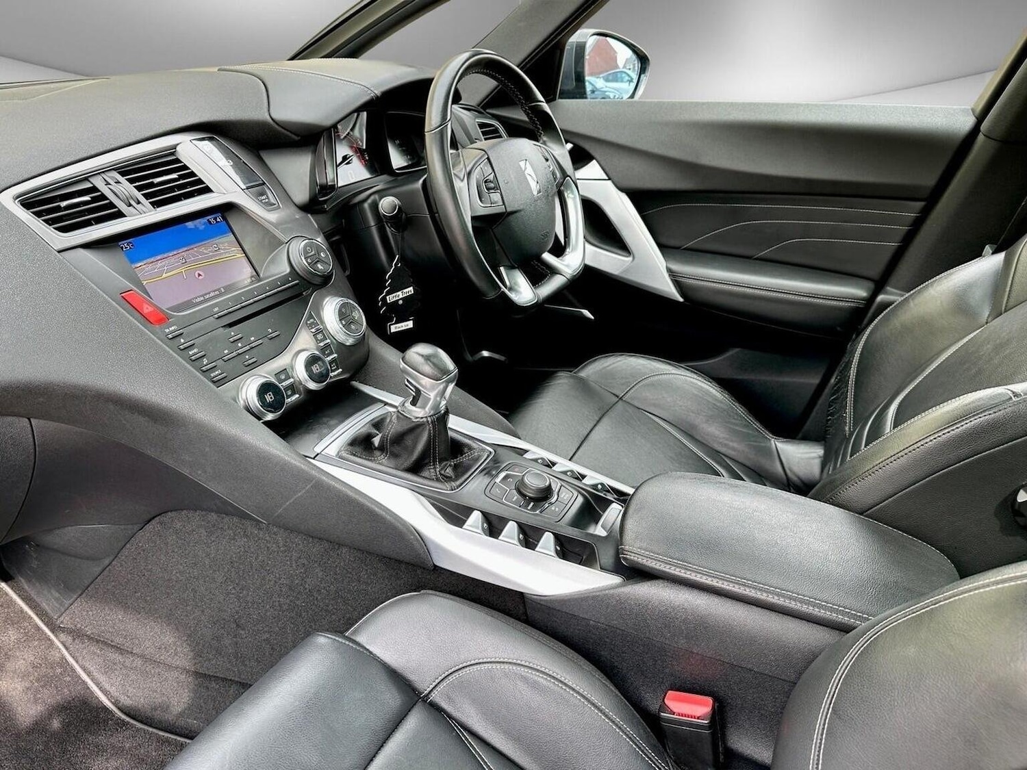 Used Citroen DS5 2014 for sale - 77896122: Photo 22