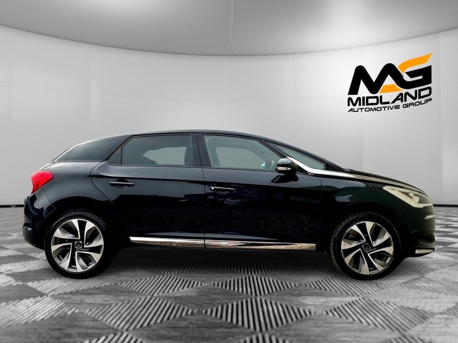 Used Citroen DS5 2014 for sale - 77896122: Photo 8