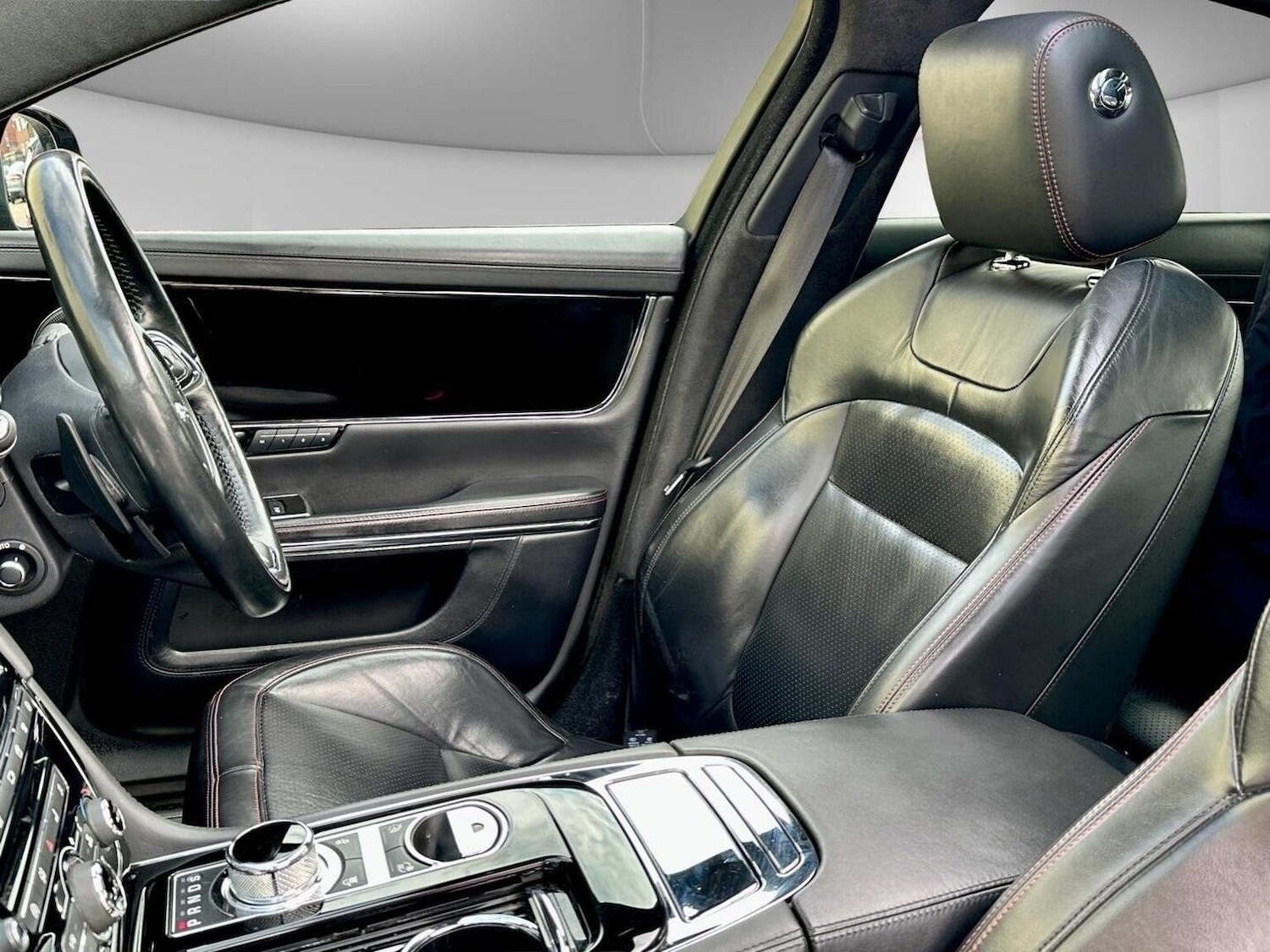 Used Jaguar XJ 2016 for sale - 76624441: Photo 13