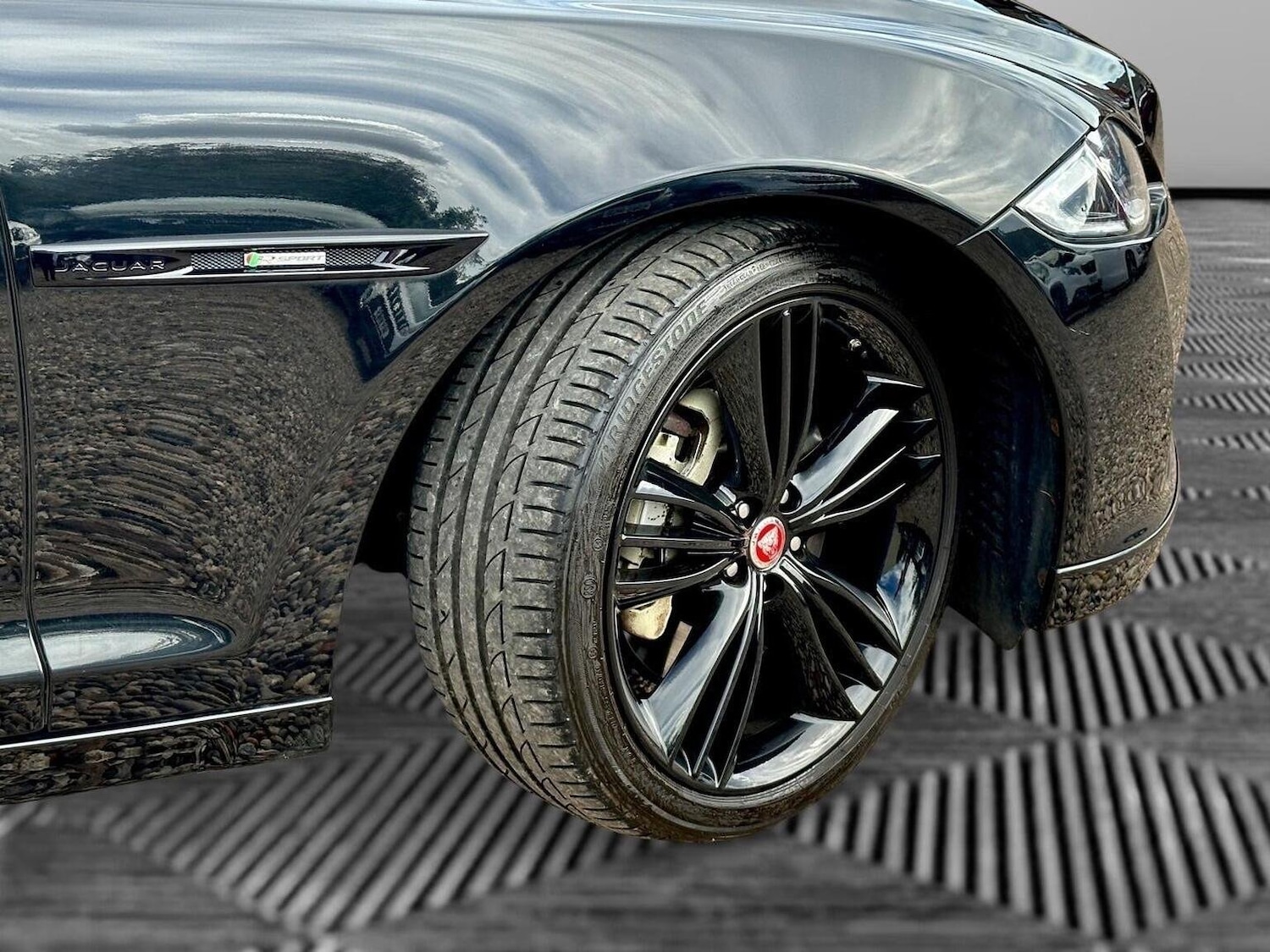 Used Jaguar XJ 2016 for sale - 76624441: Photo 18