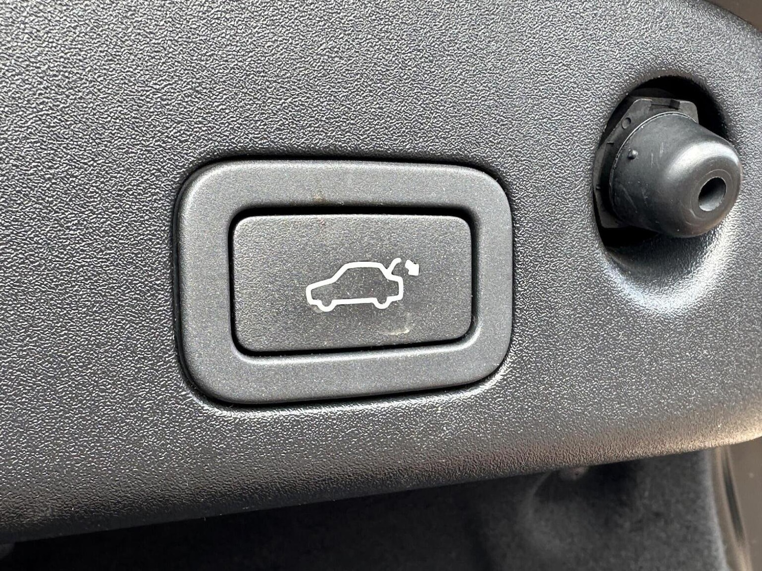 Used Jaguar XJ 2016 for sale - 76624441: Photo 21