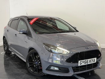 Used Ford Focus 2016 for sale - 79321002: Photo