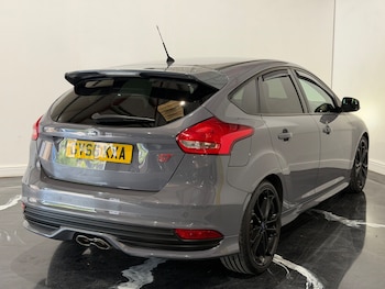 Used Ford Focus 2016 for sale - 79321002: Photo