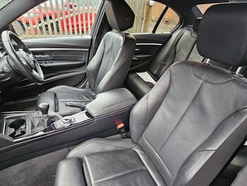 Used BMW 3 Series 2018 for sale - 77168046: Photo