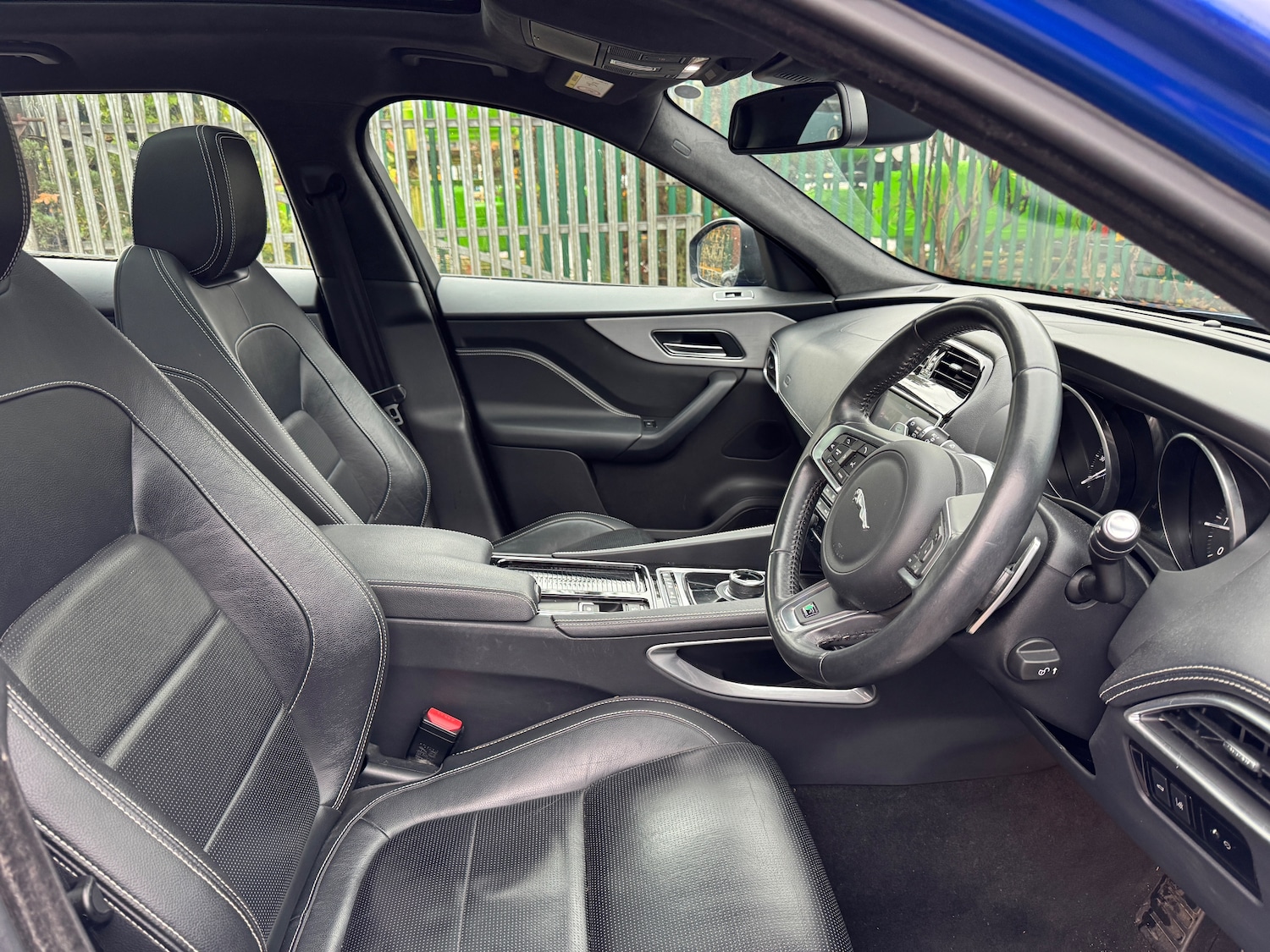 Used Jaguar F-Pace 2018 for sale - 76330481: Photo 5