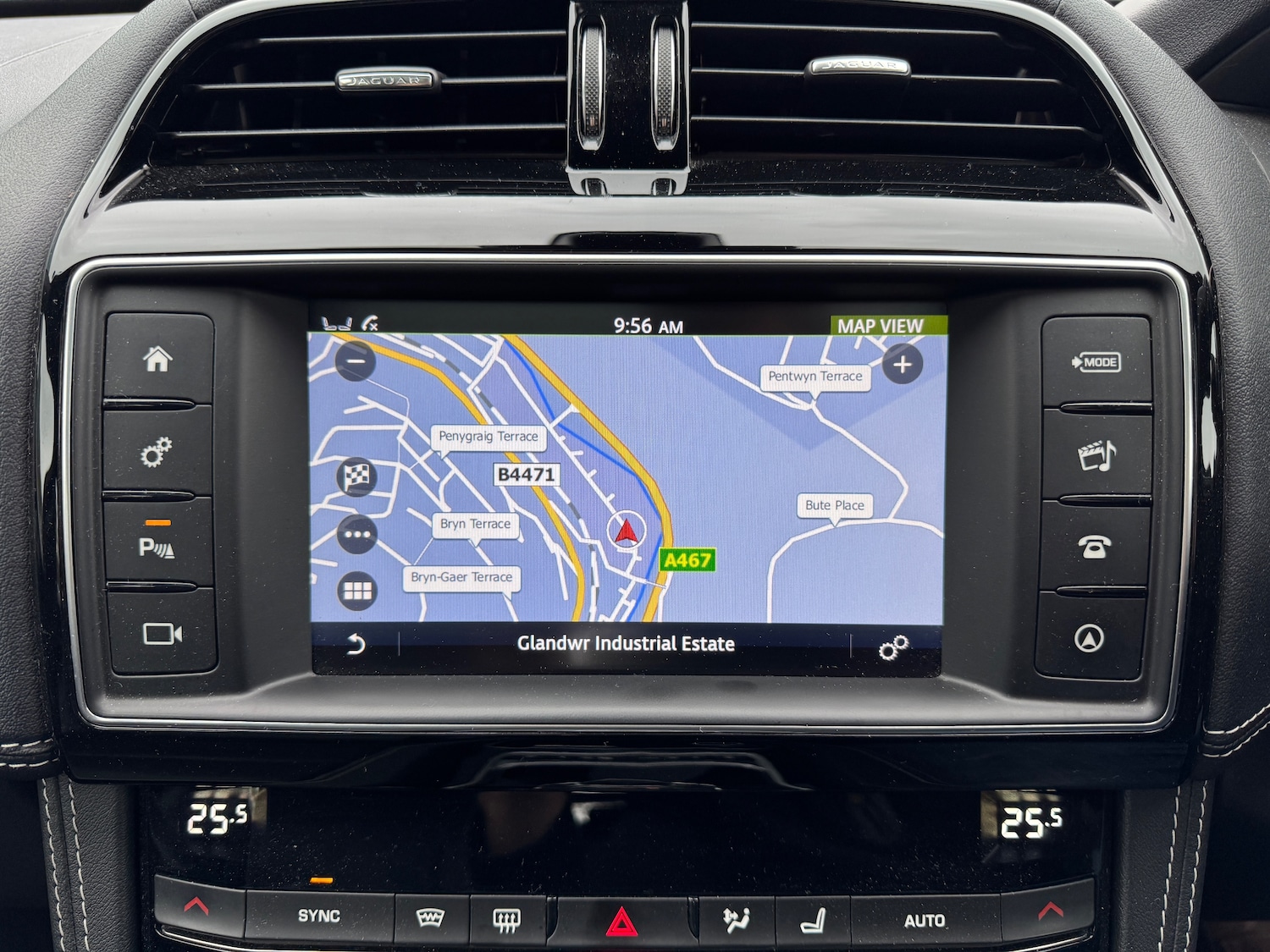 Used Jaguar F-Pace 2018 for sale - 76330481: Photo 9
