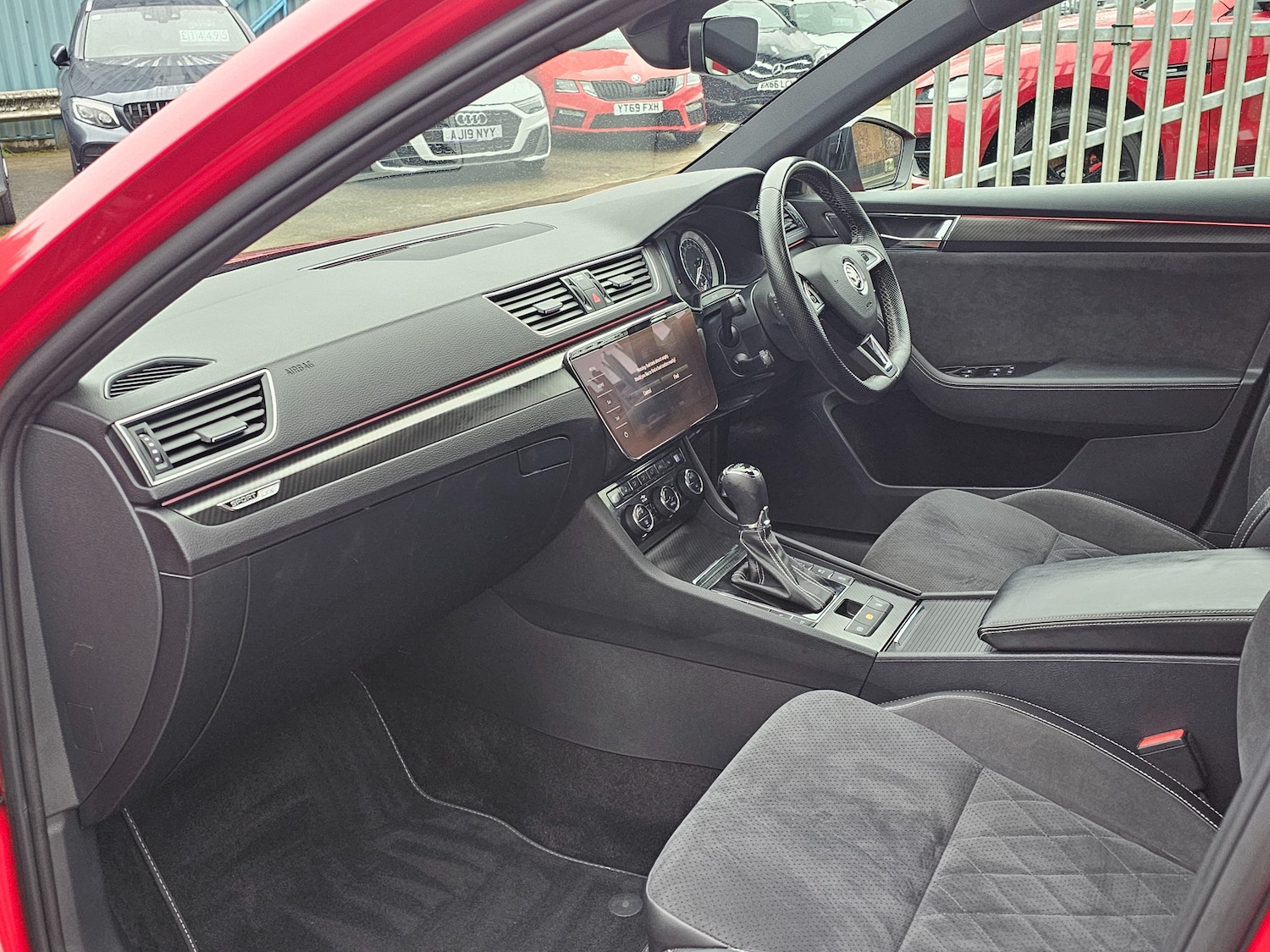 Used Skoda Superb 2019 for sale - 77211728: Photo 11