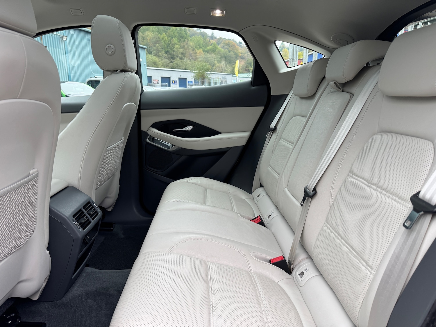 Used Jaguar E-Pace 2019 for sale - 76253142: Photo 22