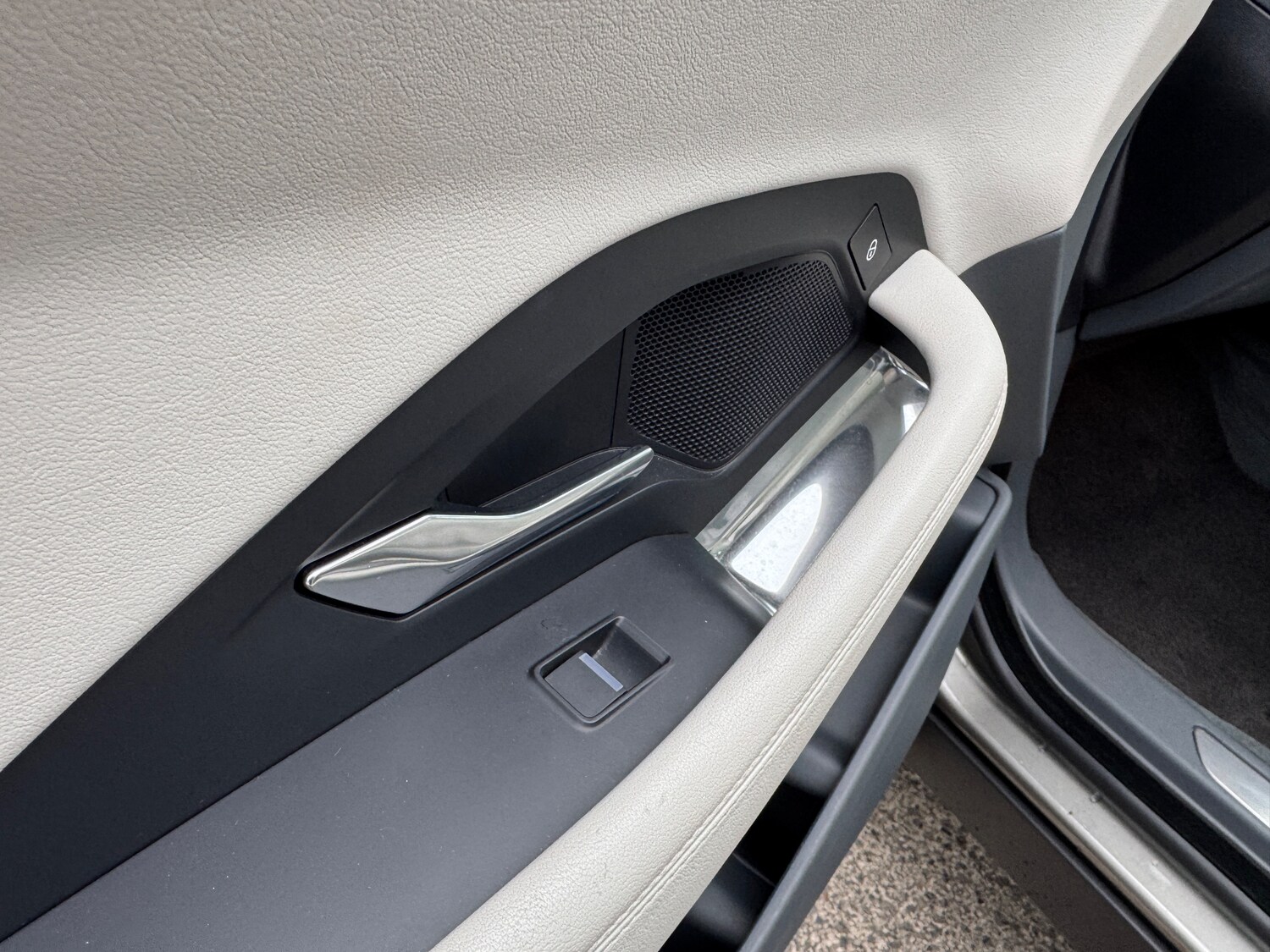 Used Jaguar E-Pace 2019 for sale - 76253142: Photo 29