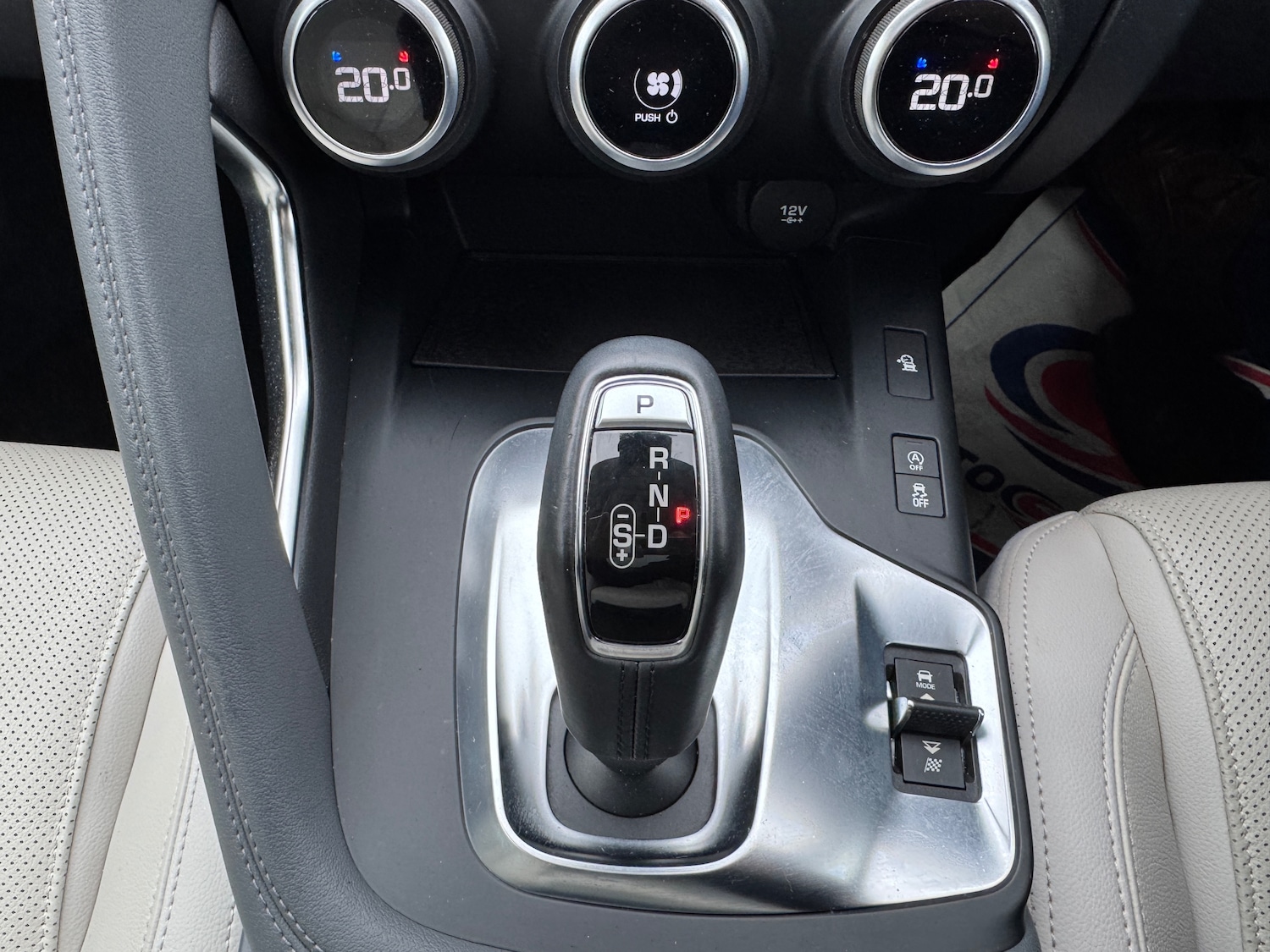 Used Jaguar E-Pace 2019 for sale - 76253142: Photo 35