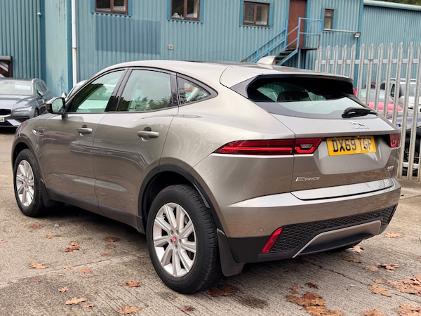Used Jaguar E-Pace 2019 for sale - 76253142: Photo 4