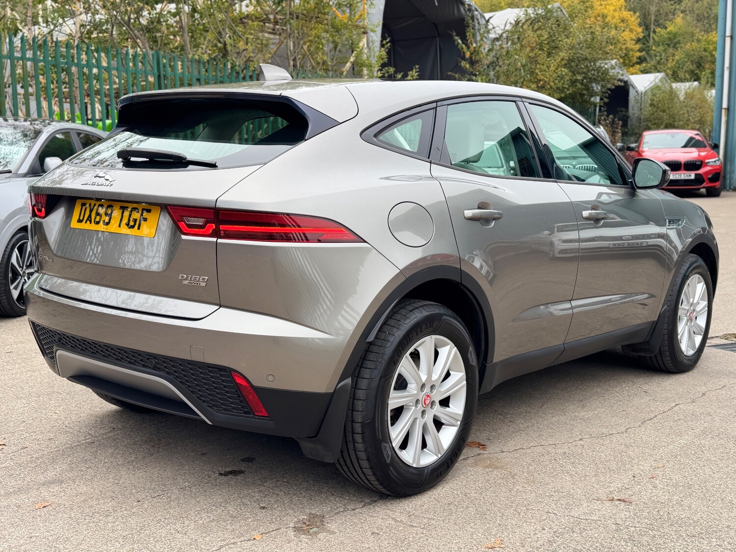 Used Jaguar E-Pace 2019 for sale - 76253142: Photo 5